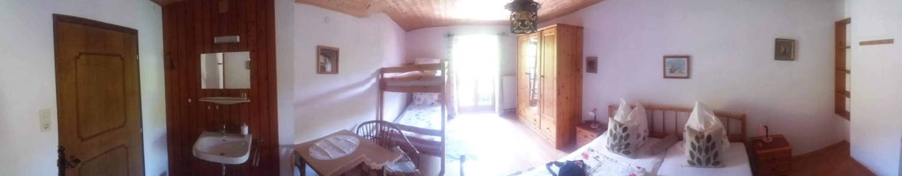 Photo of the whole room, Bed in Köstlhof, Familie Hassler