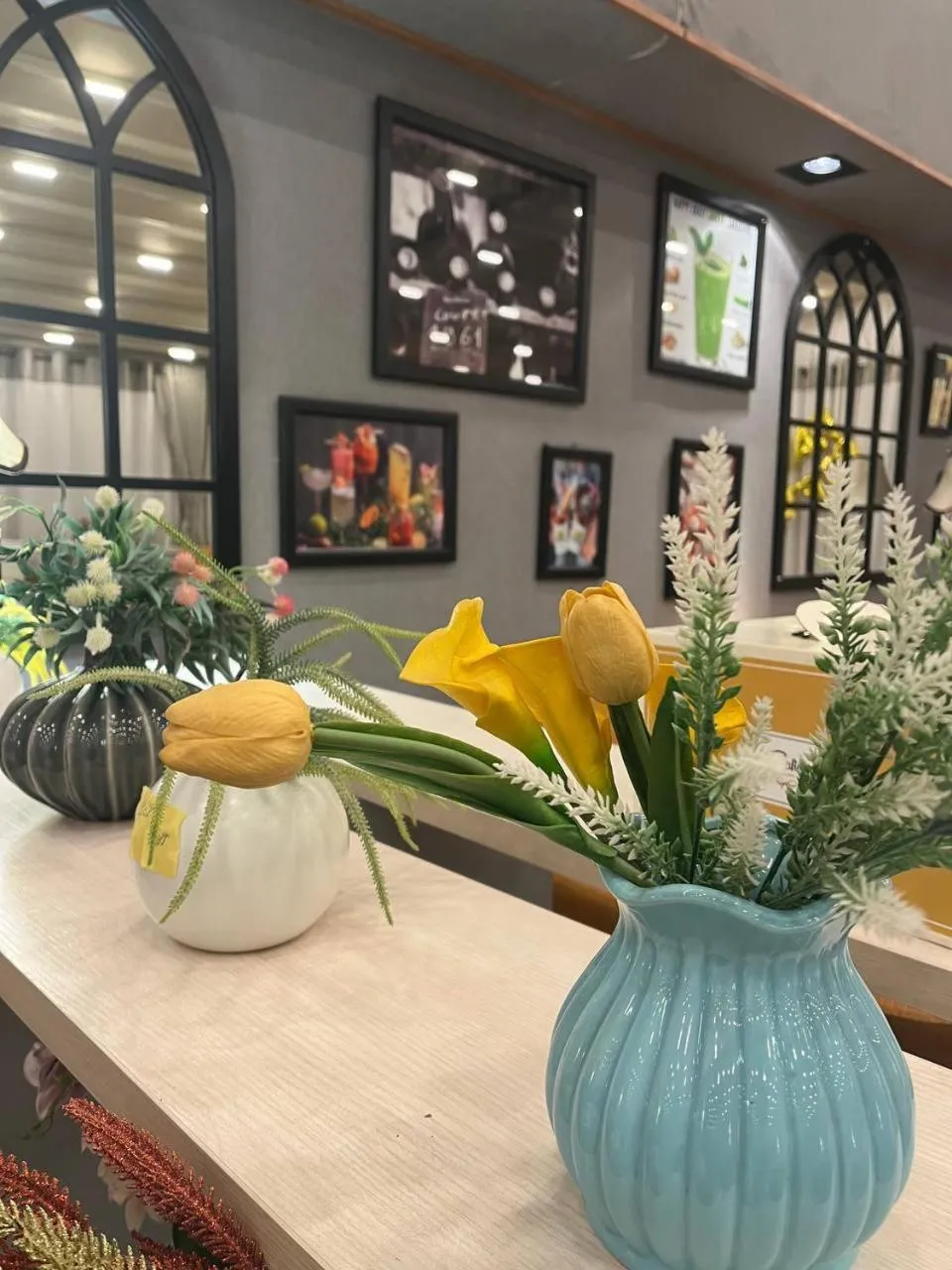 Restaurant/places to eat in Hotel Bukhara