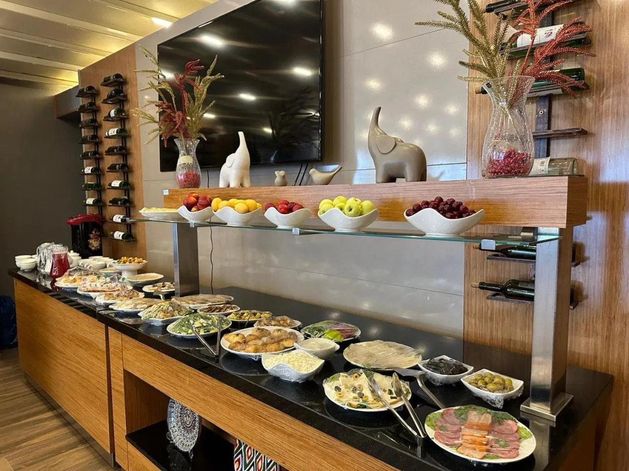 Buffet breakfast in Hotel Bukhara