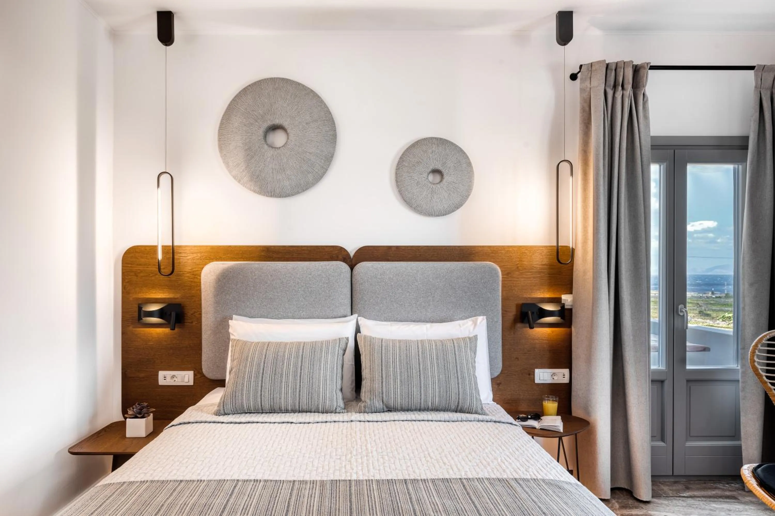 Bed in Volcanic Arc Suites