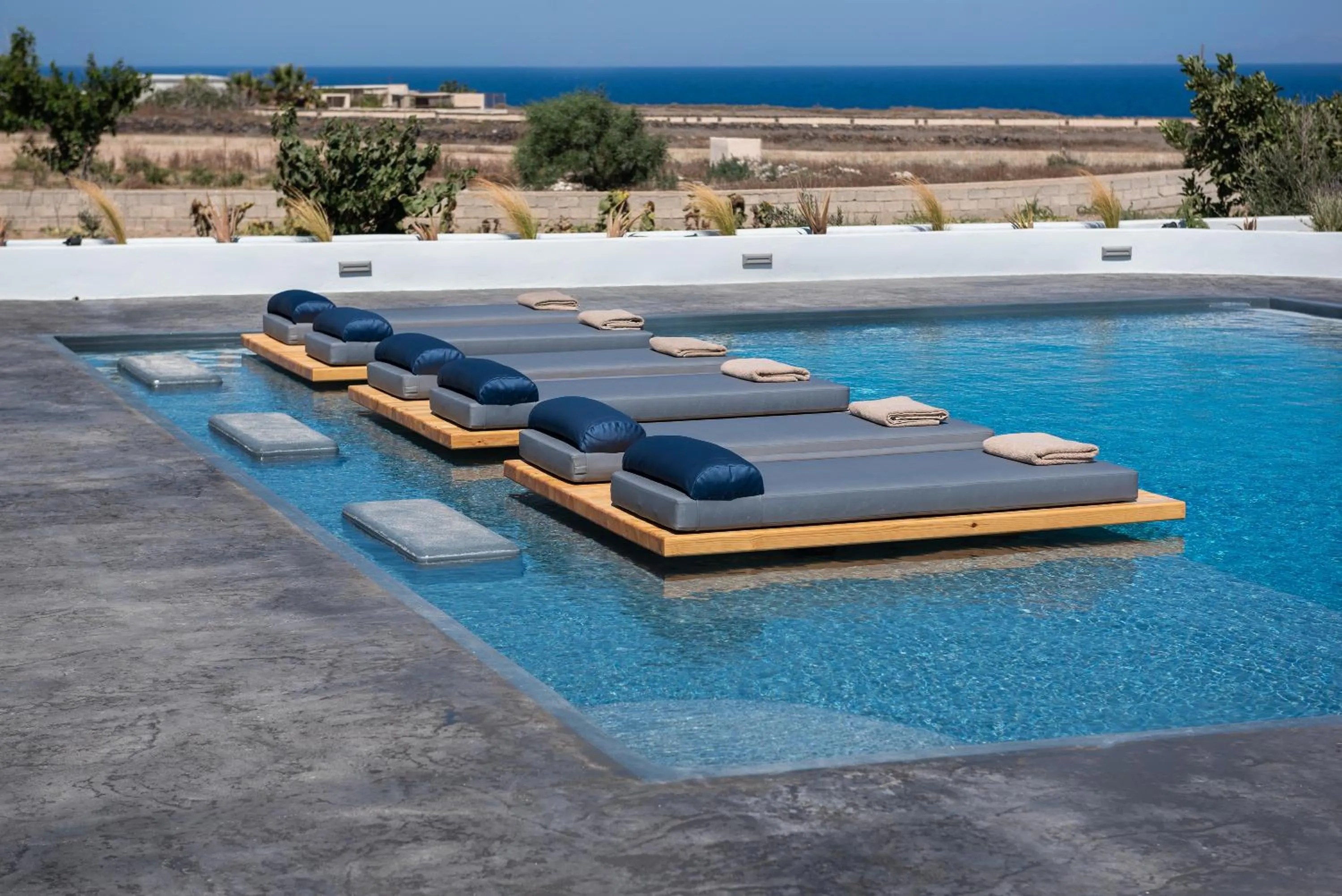 Swimming pool in Volcanic Arc Suites