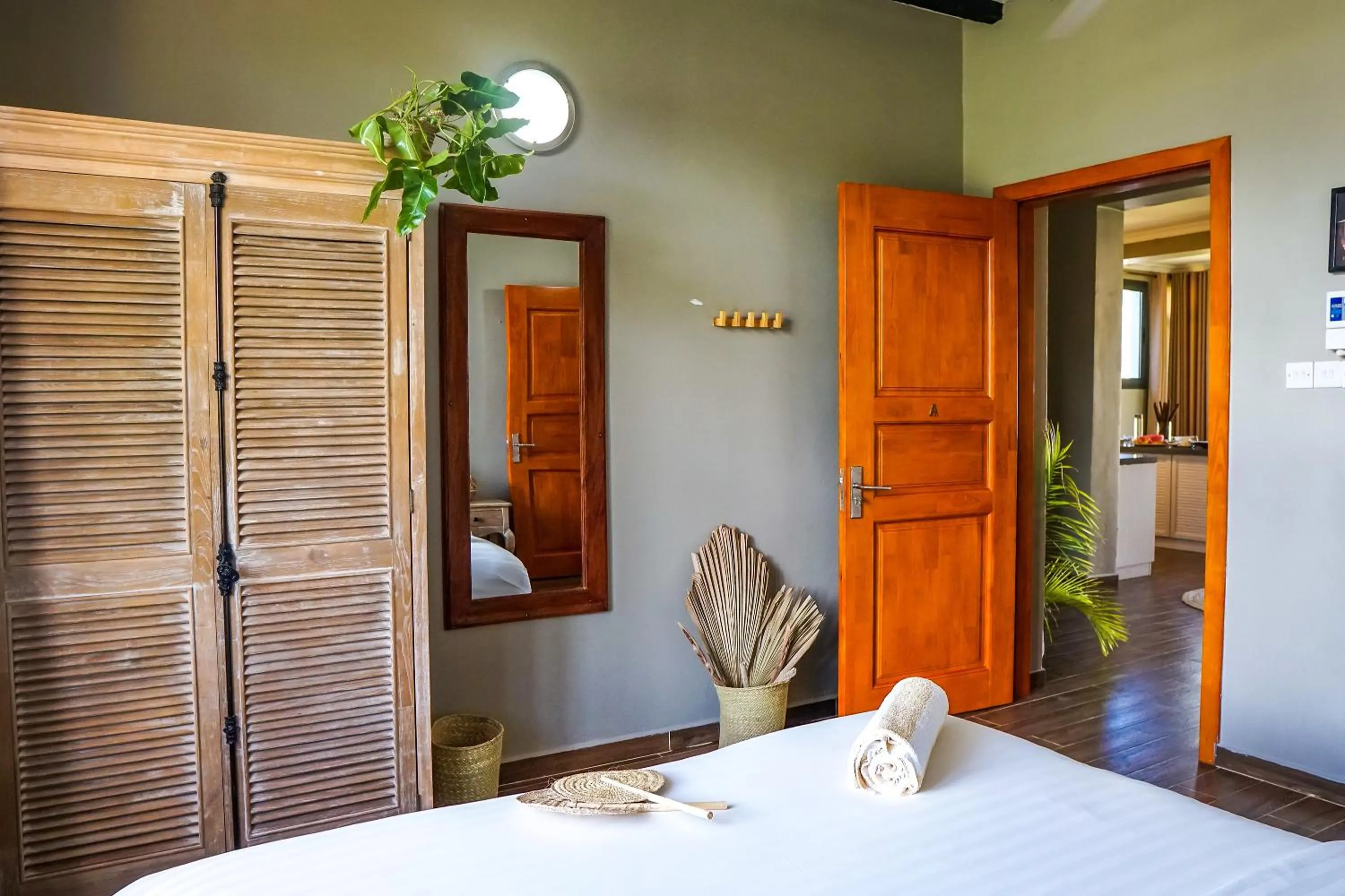 Bedroom, Bed in Aquamarina Hotel