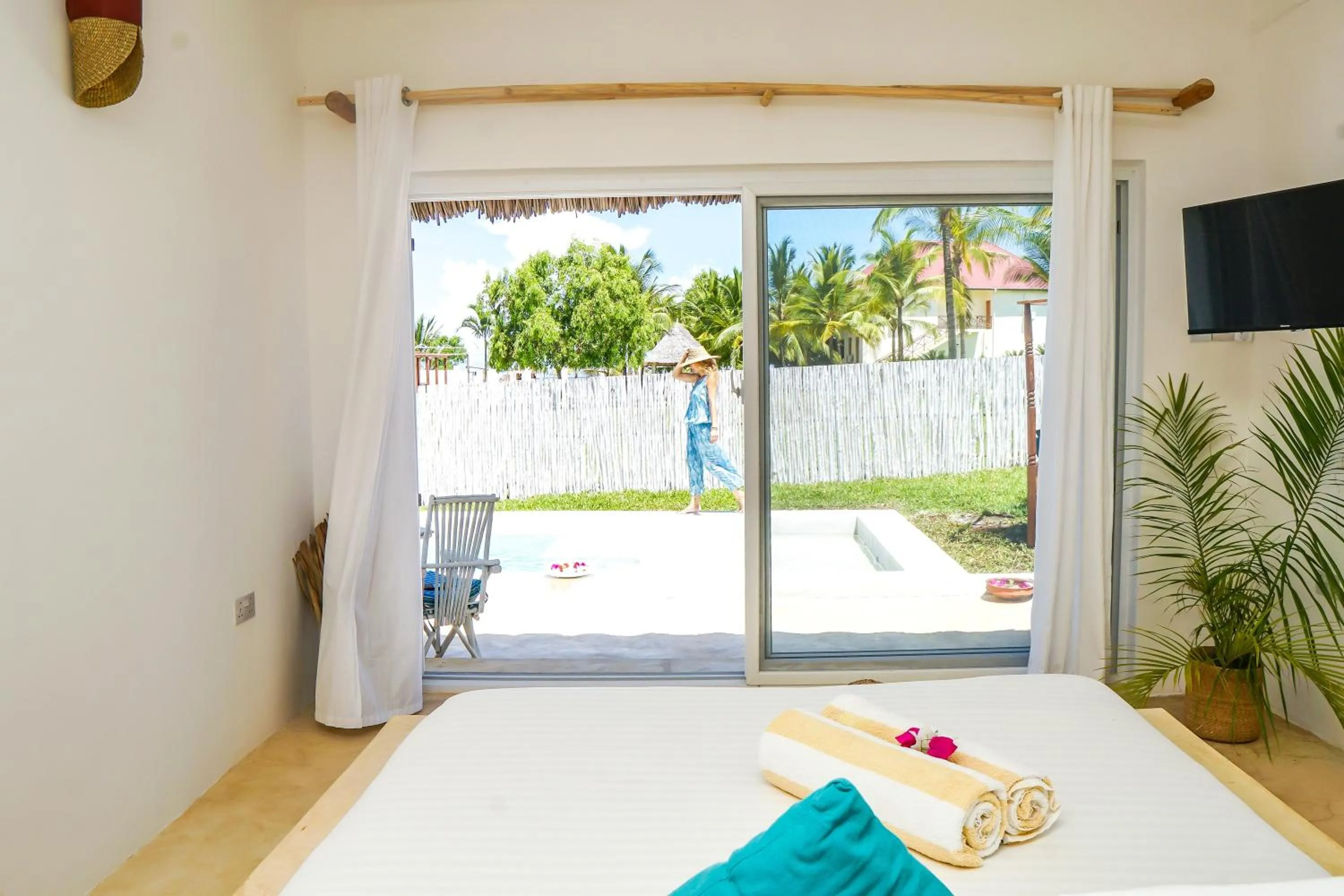 Garden, Bed in Aquamarina Hotel