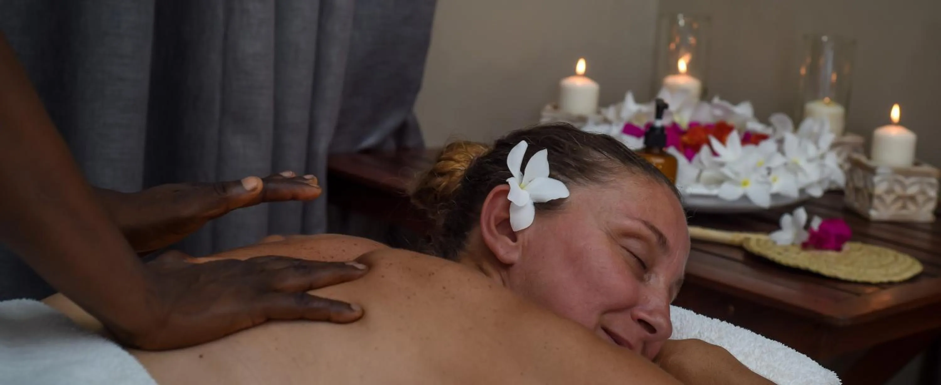 Massage in Aquamarina Hotel