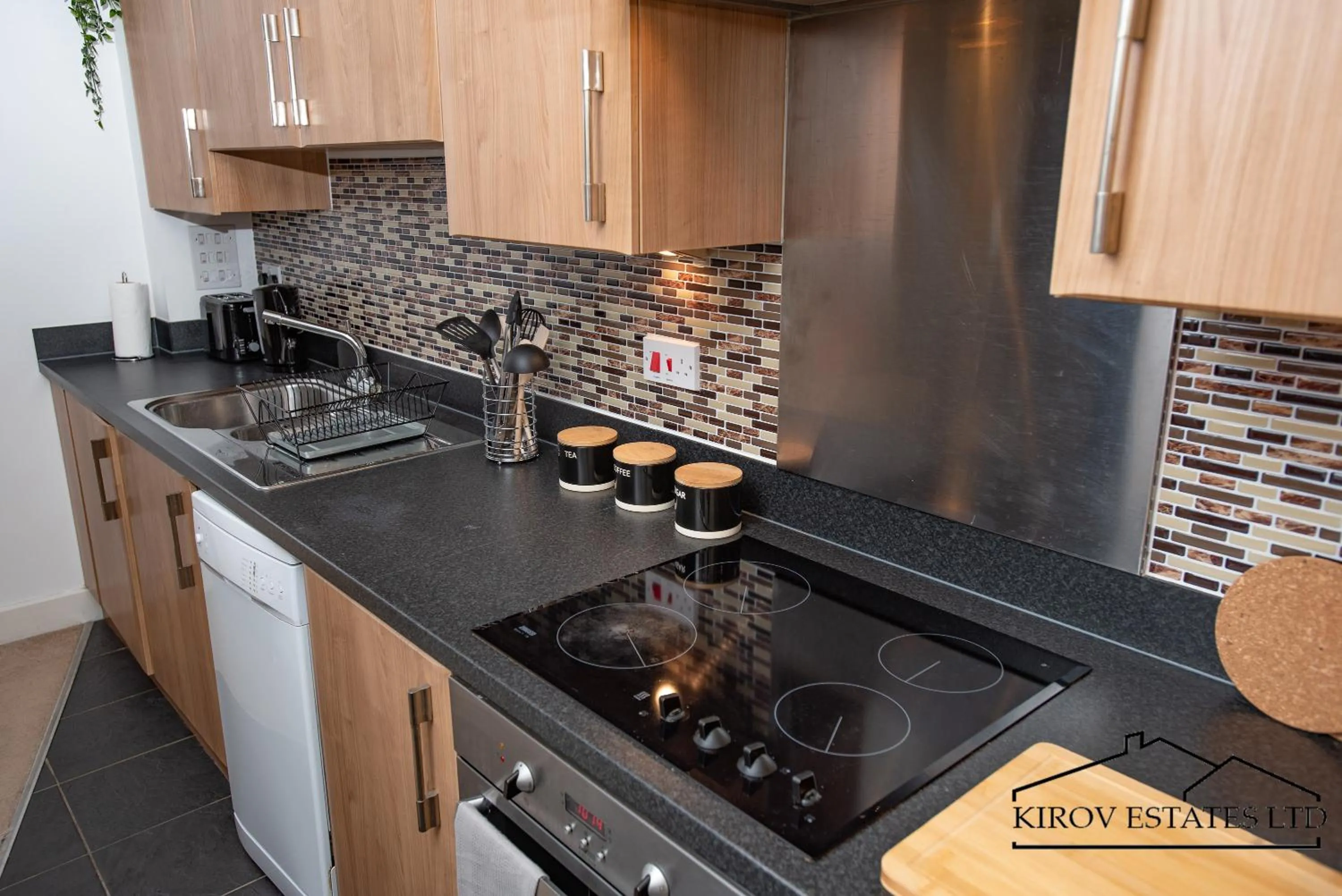 Kitchen or kitchenette in Poseidon Apartment - 1 Bed Flat - Heart of Town