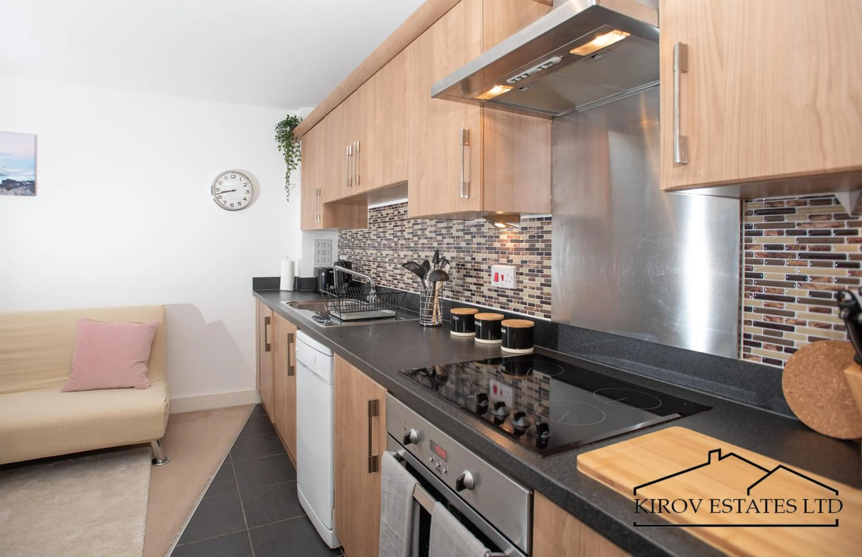 Kitchen or kitchenette in Poseidon Apartment - 1 Bed Flat - Heart of Town