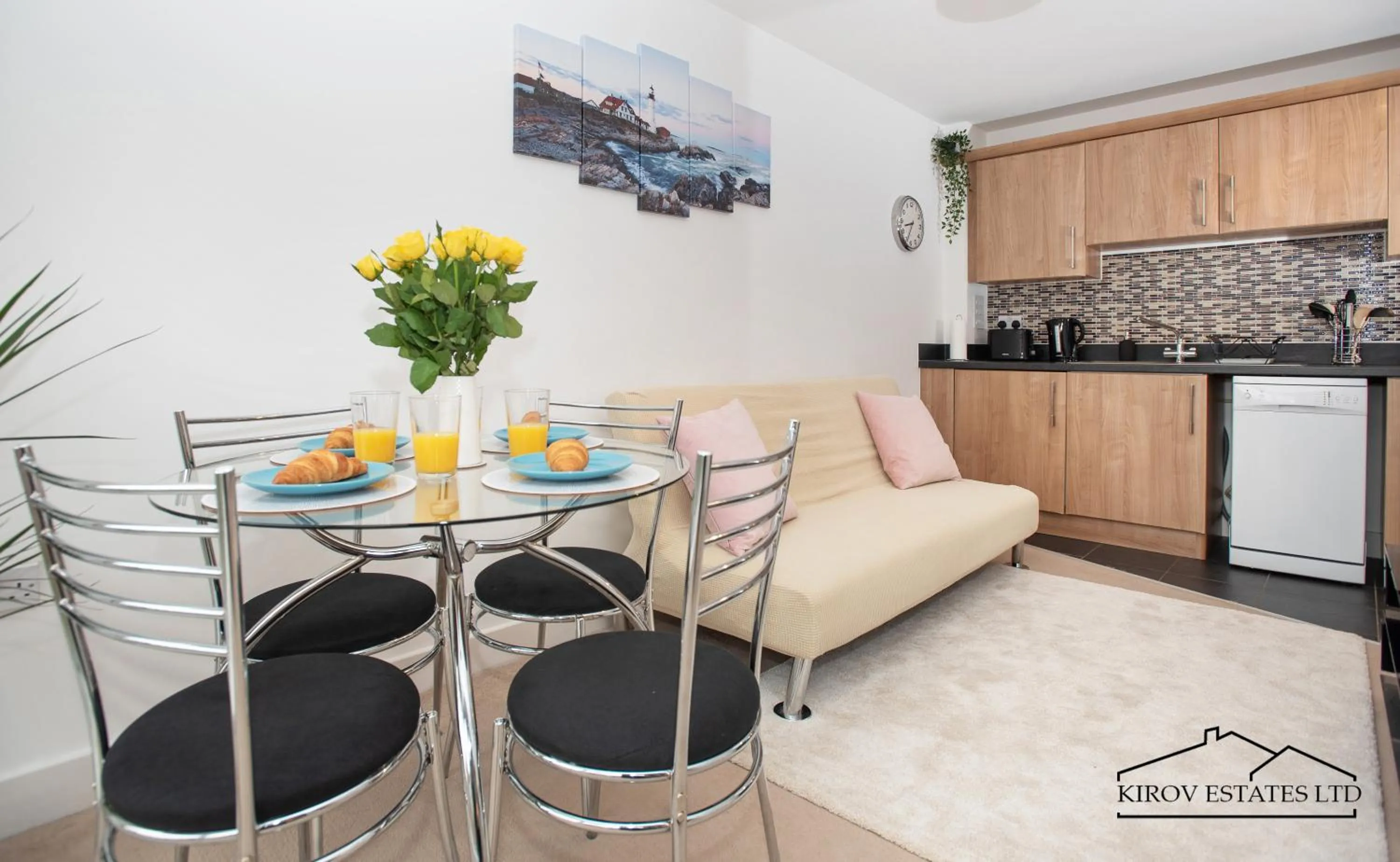 Living room in Poseidon Apartment - 1 Bed Flat - Heart of Town