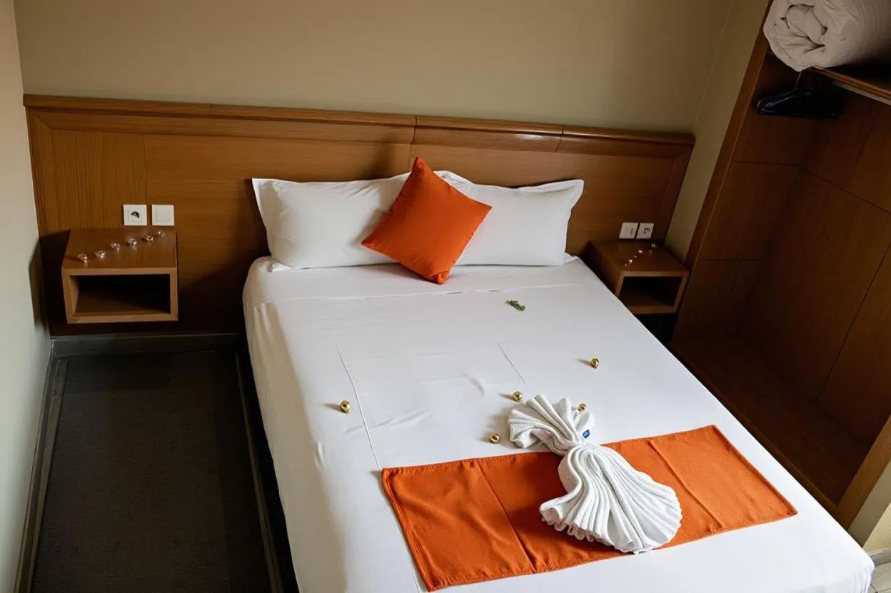 Bed in Hotel Golden Flora