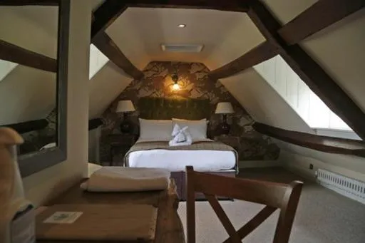 Bed in The Falkland Arms