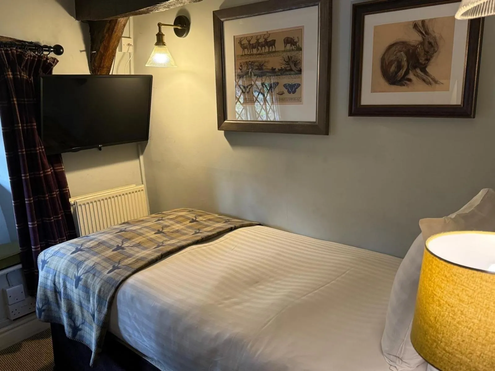 Bed in The Falkland Arms