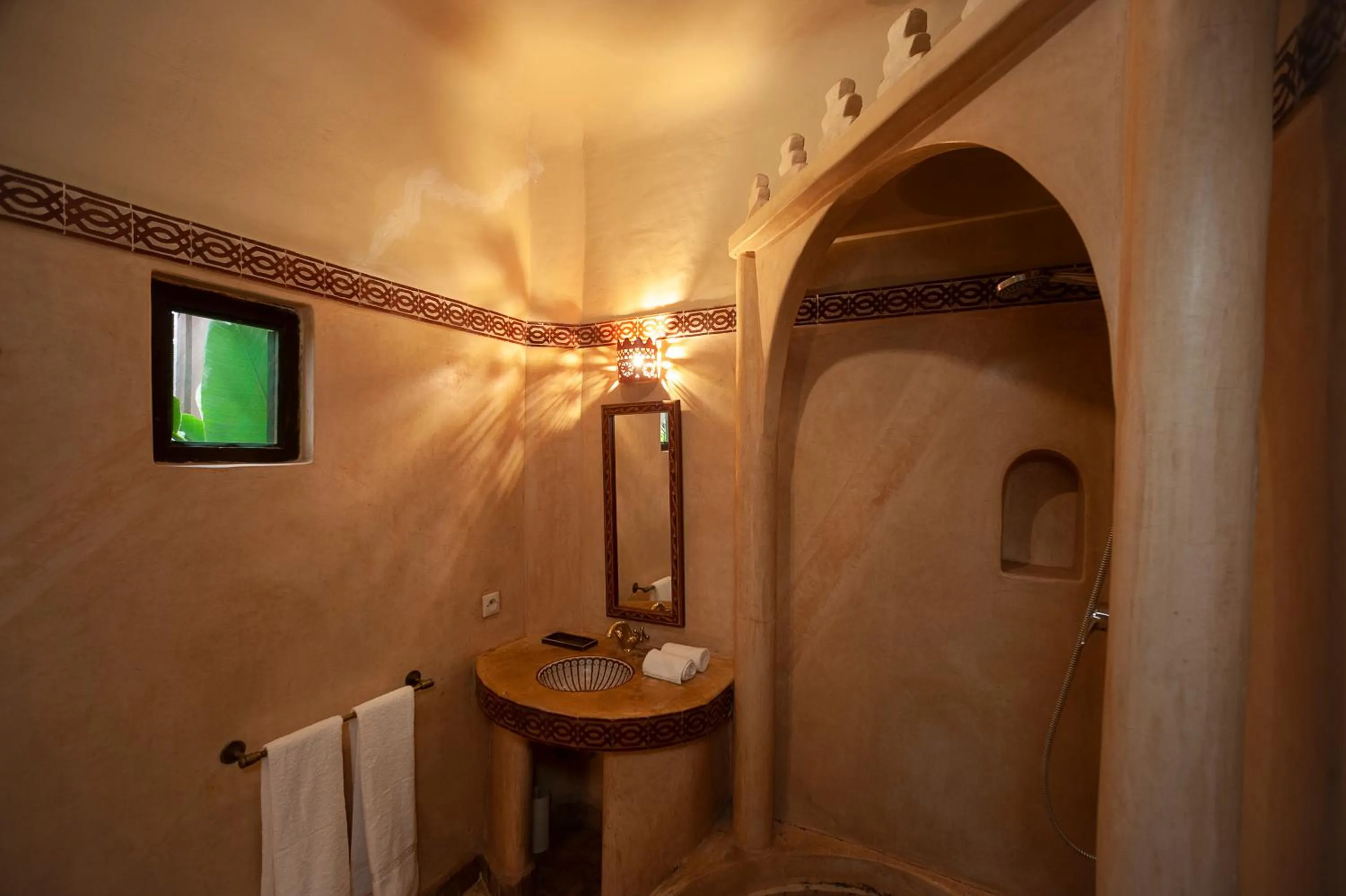 Bathroom in Riad Khabia & Spa