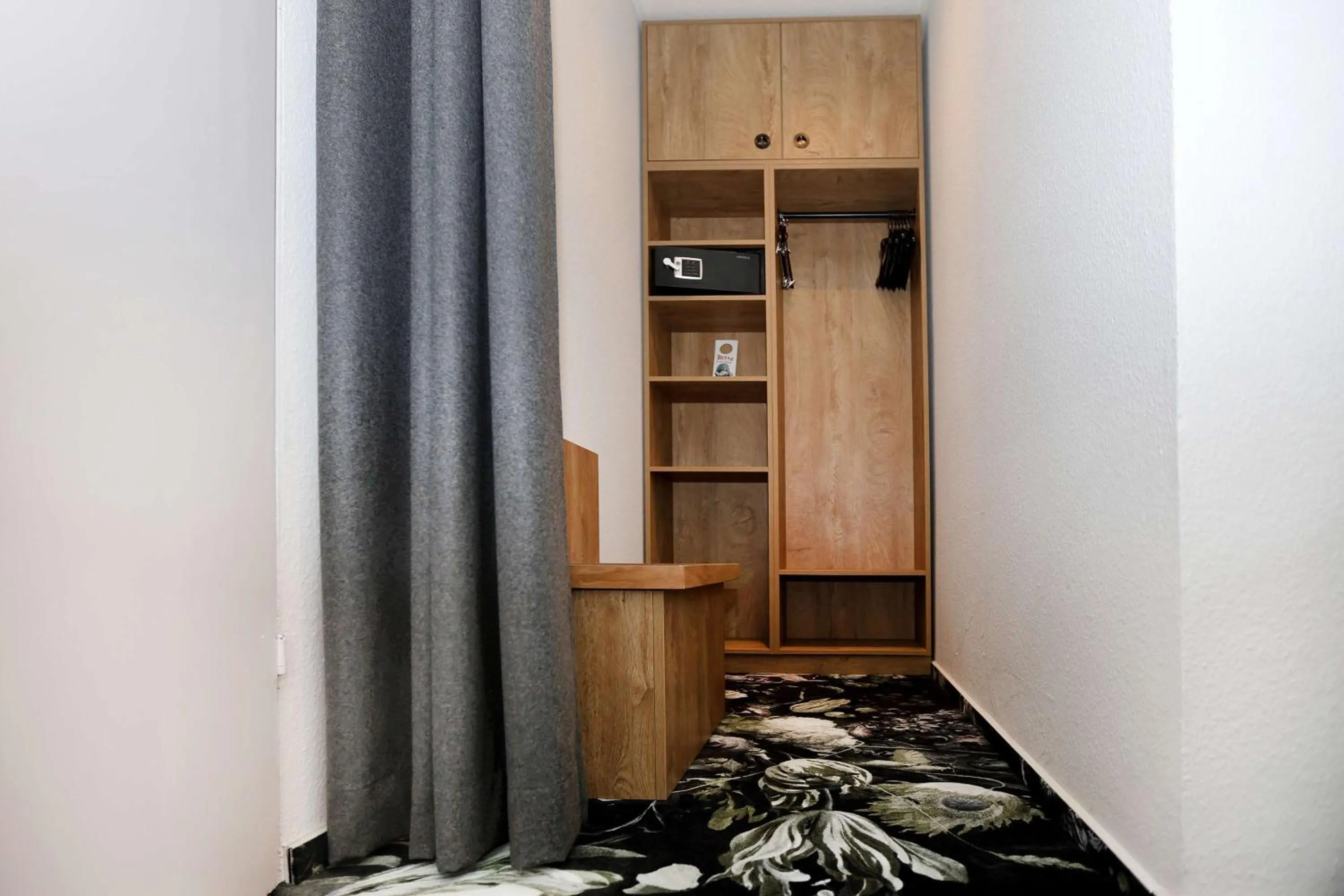 Bedroom in Best Western Hotel Windorf