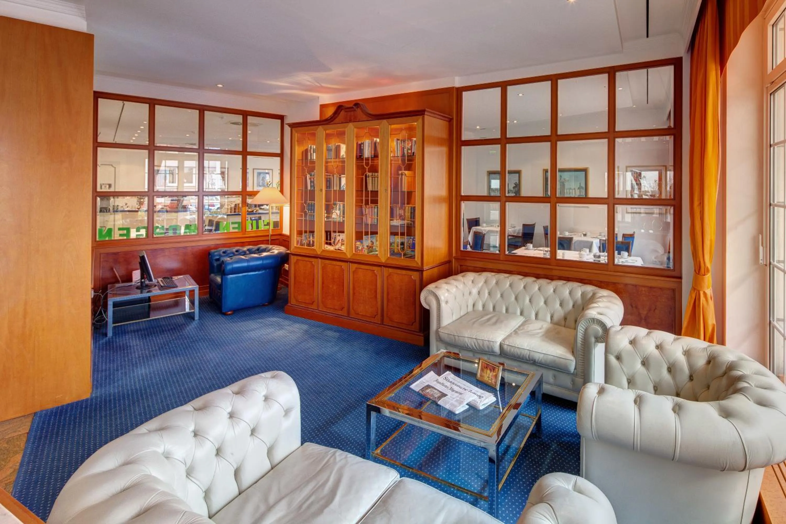 Lobby or reception in Alexander am Zoo