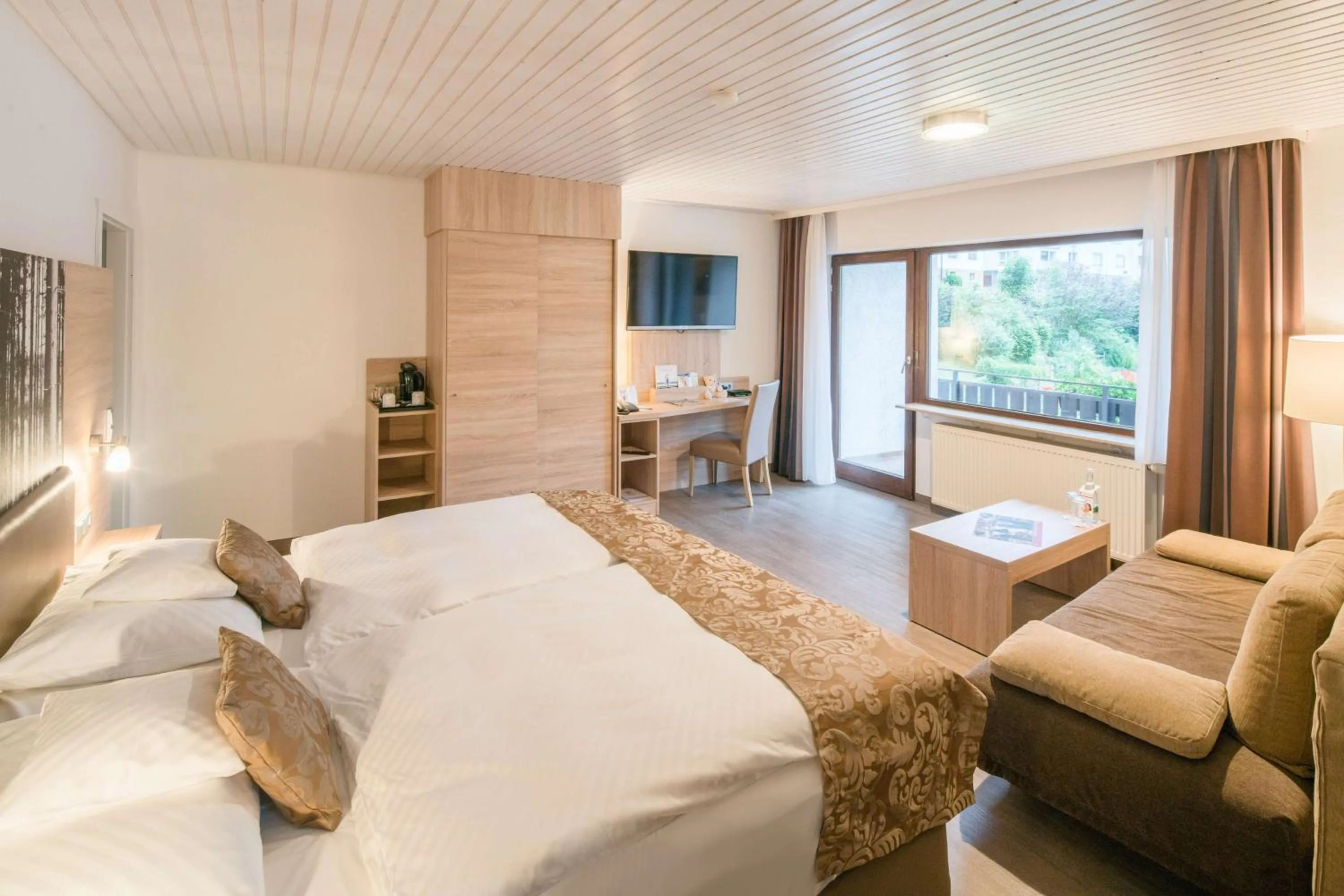 Bedroom, Bed in Best Western Plus Schwarzwald Residenz