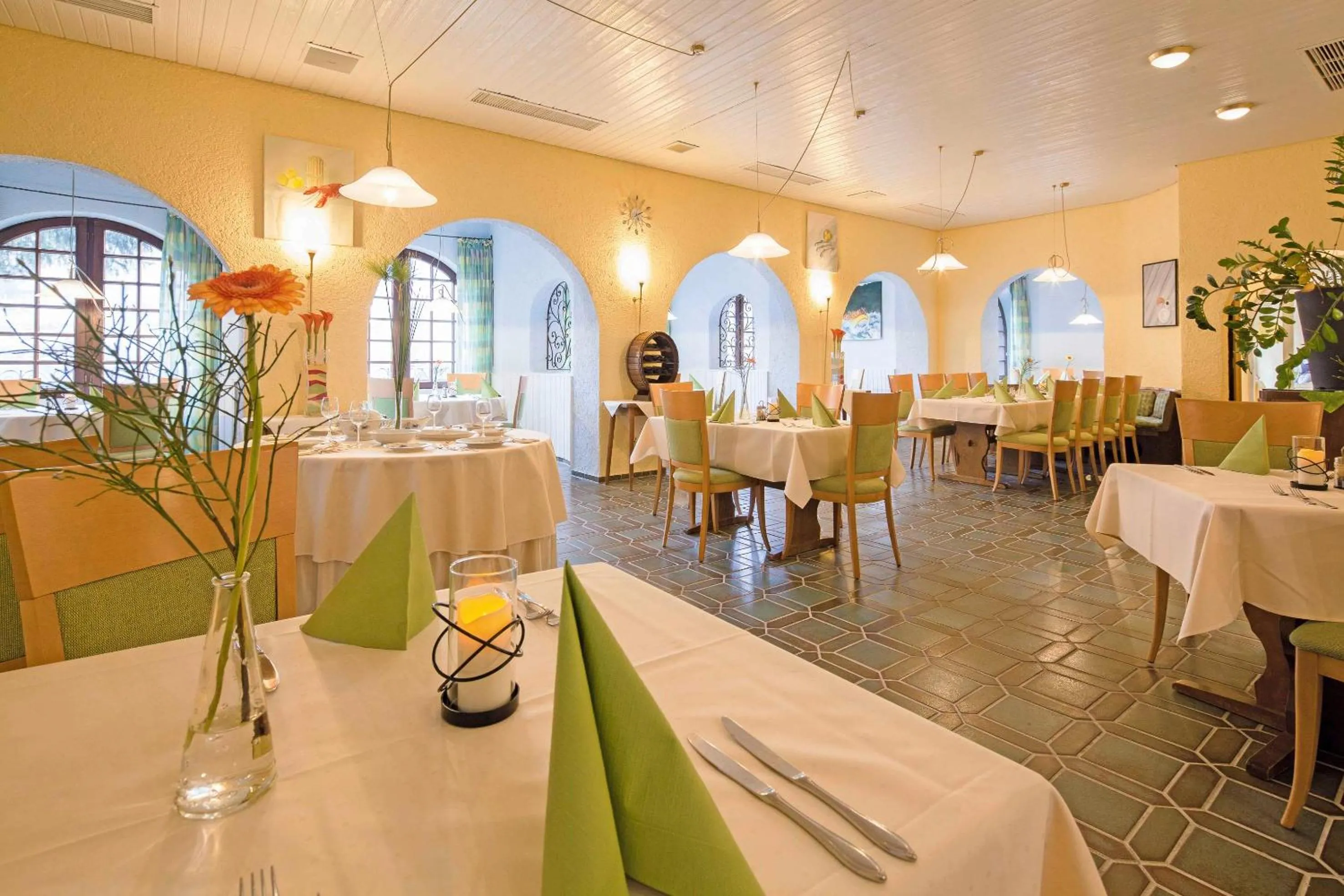 Restaurant/places to eat in Best Western Plus Schwarzwald Residenz