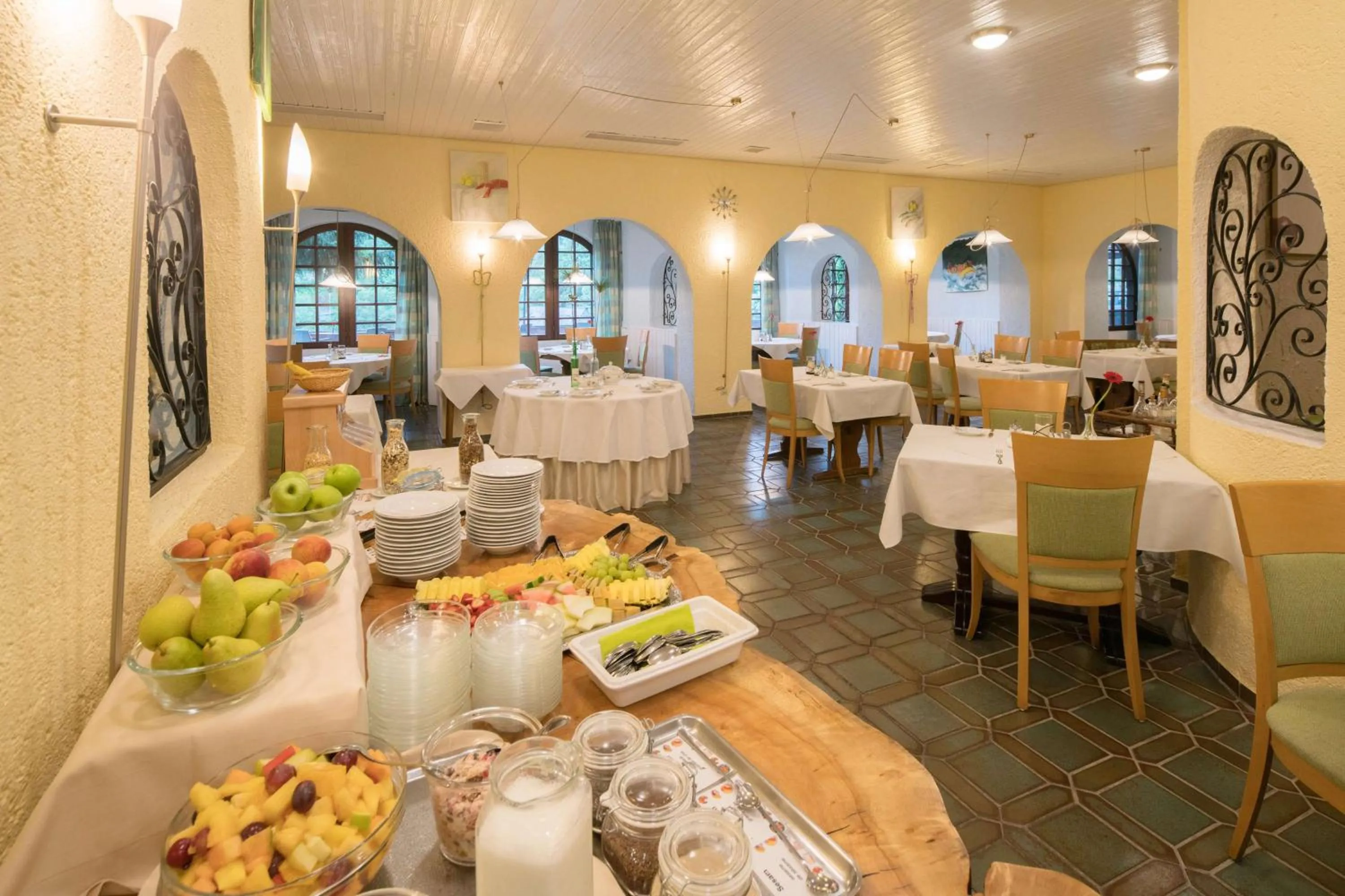 Breakfast in Best Western Plus Schwarzwald Residenz