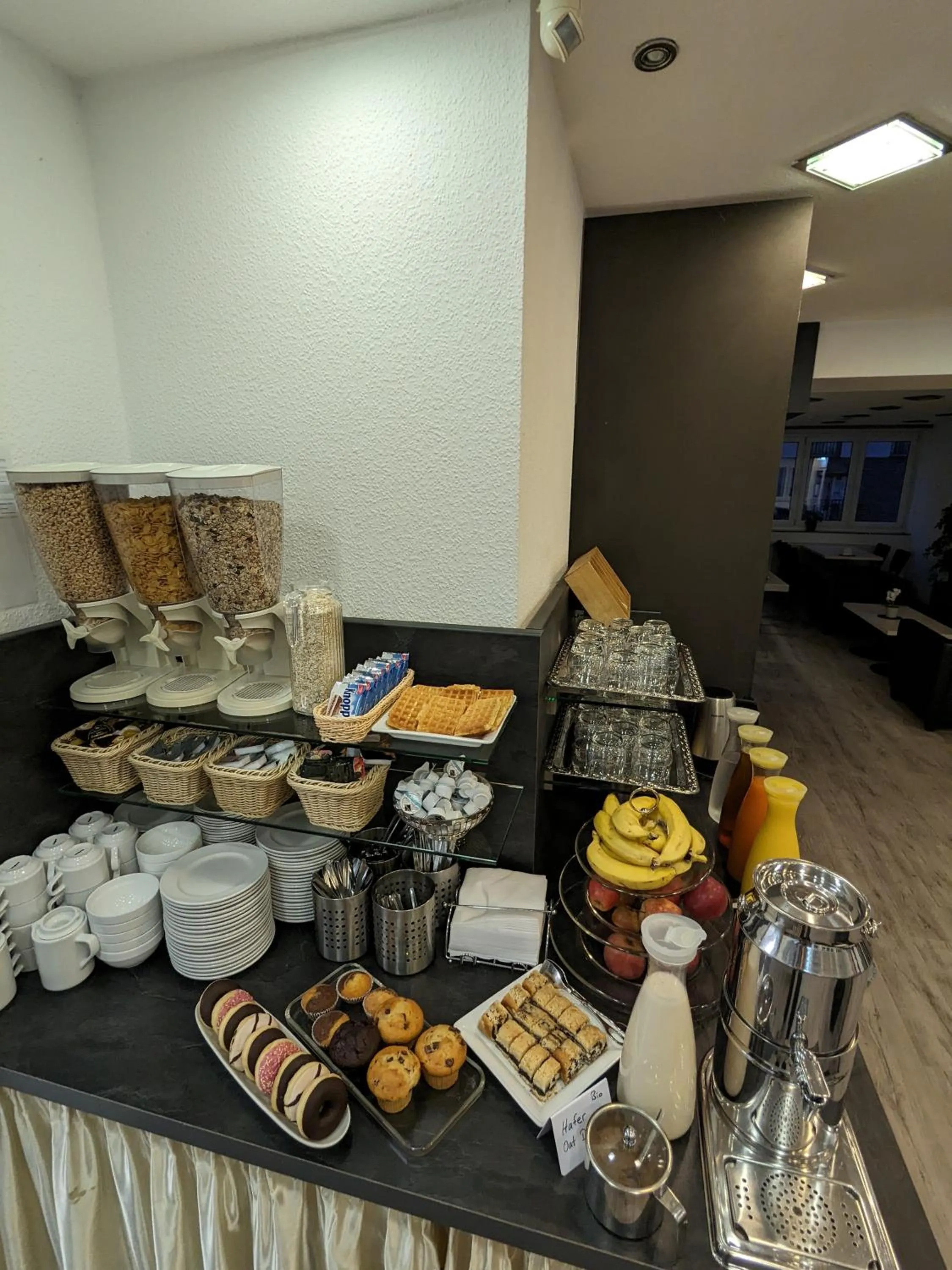 Breakfast in Adler Hotel Frankfurt