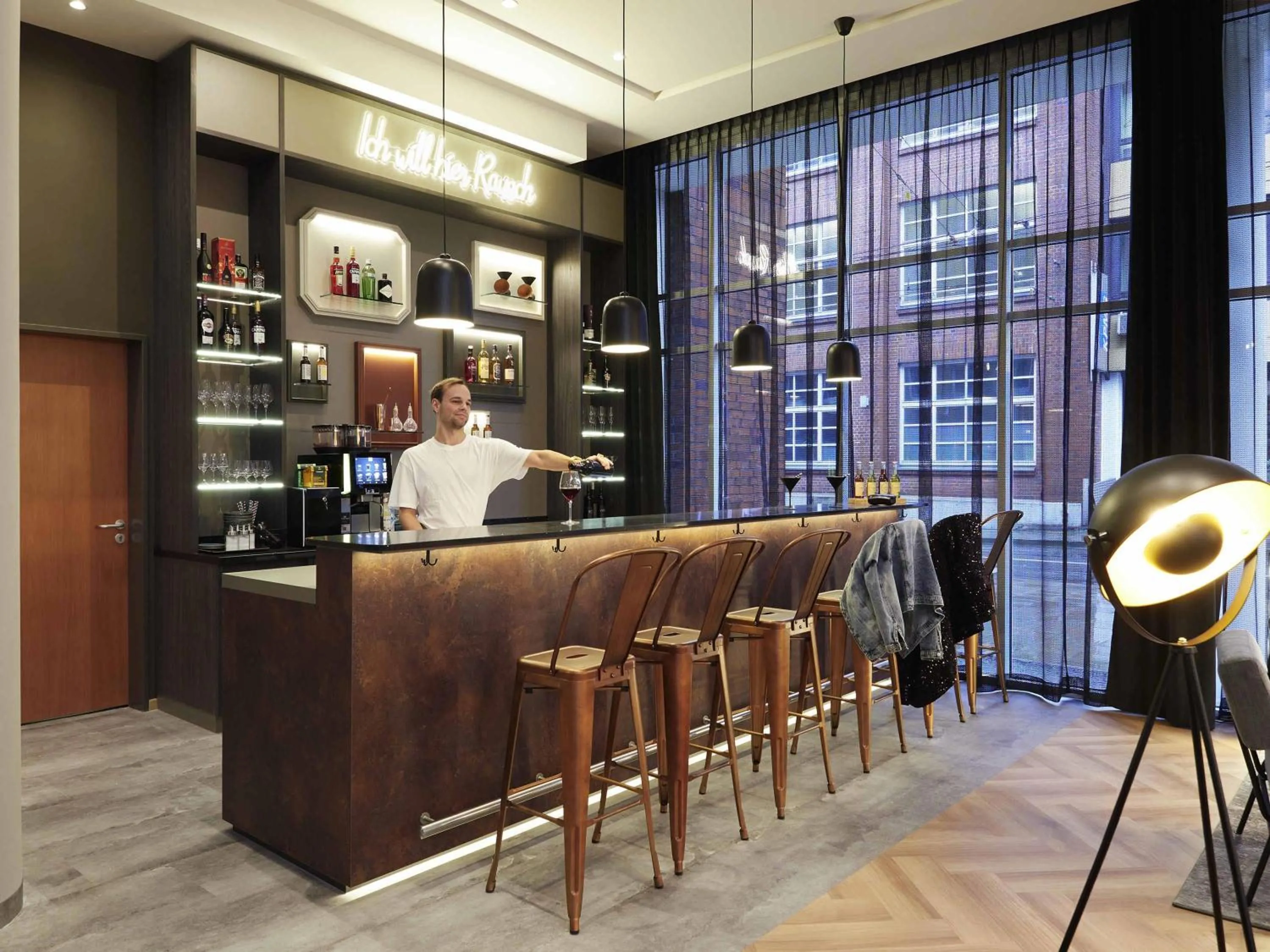 Lounge or bar in ibis Styles Bielefeld City