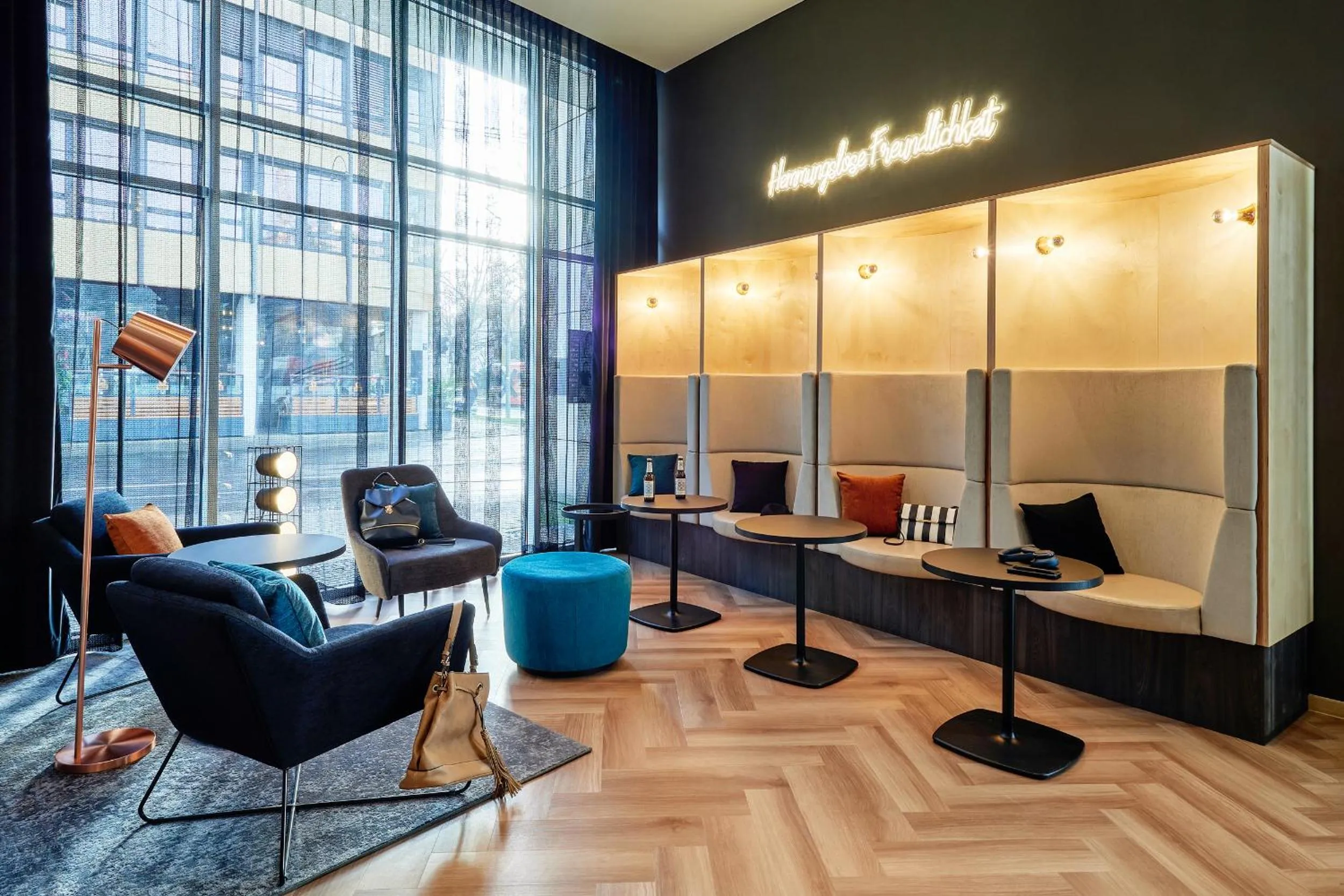 Lobby or reception in ibis Styles Bielefeld City