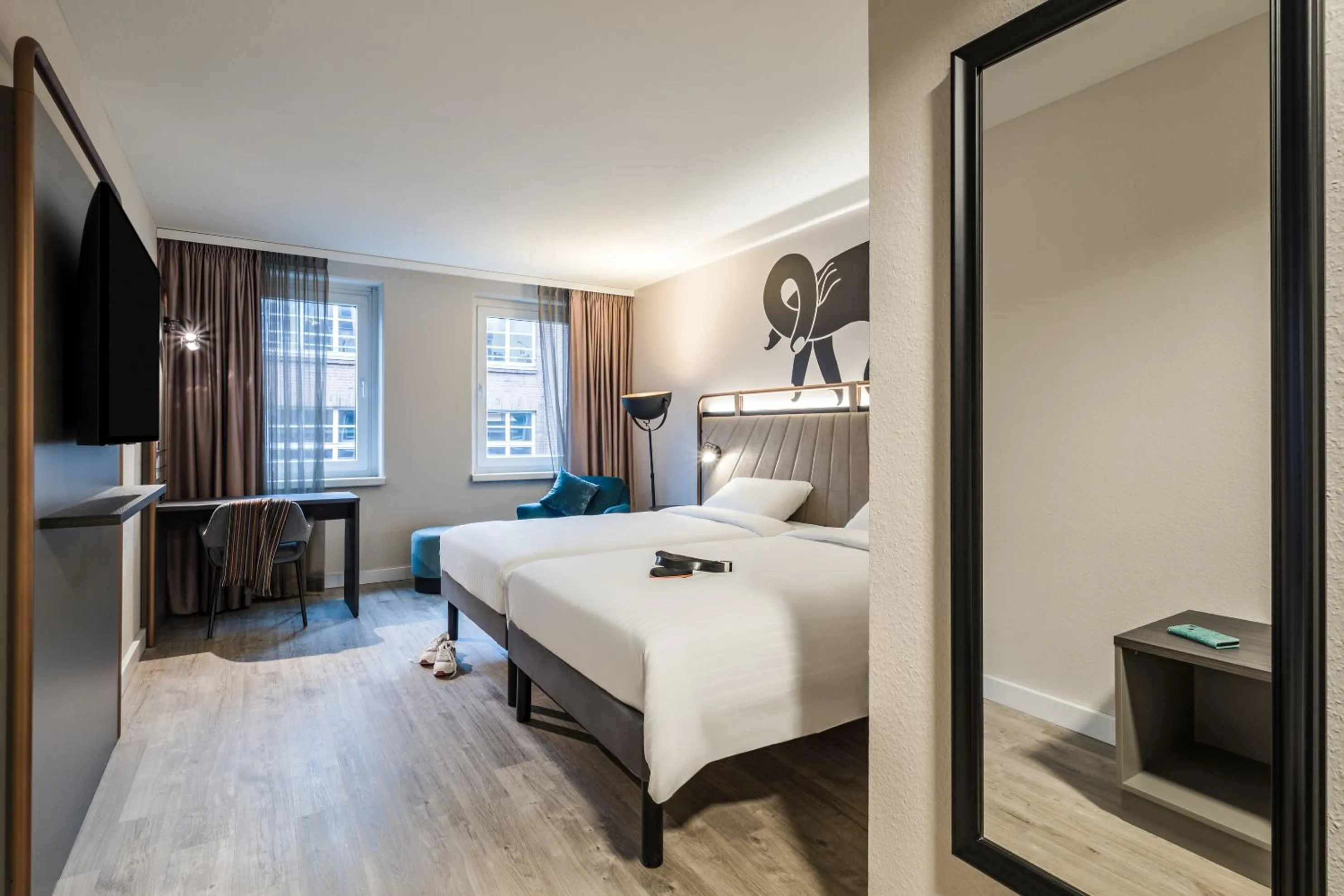 Photo of the whole room, Bed in ibis Styles Bielefeld City