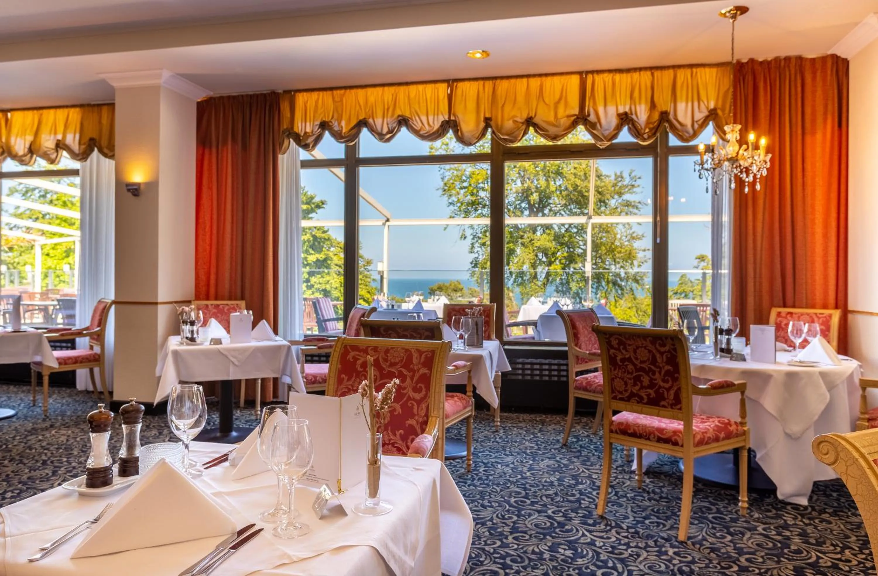 Restaurant/places to eat in Cliff Hotel Rügen