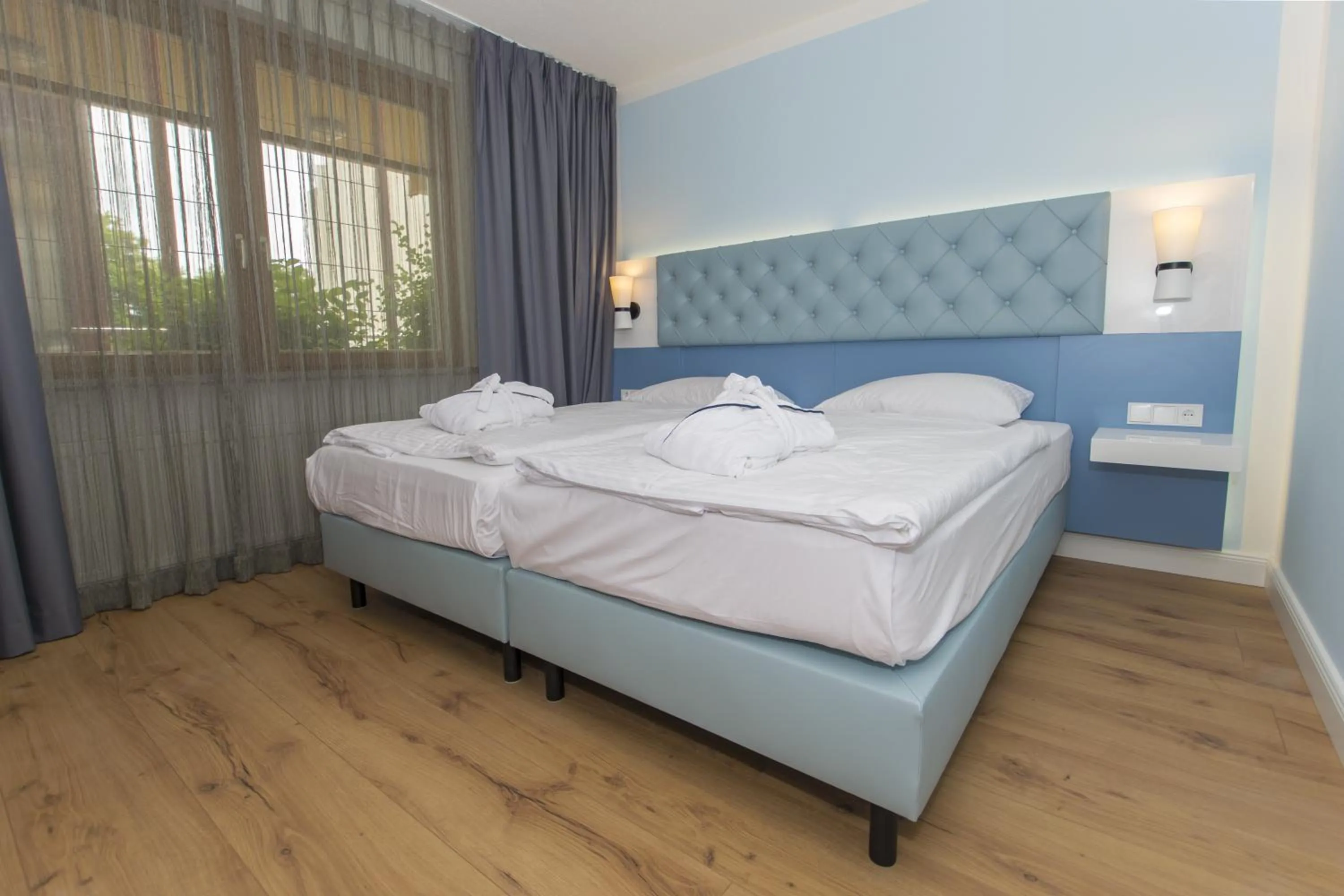 Bedroom, Bed in Cliff Hotel Rügen