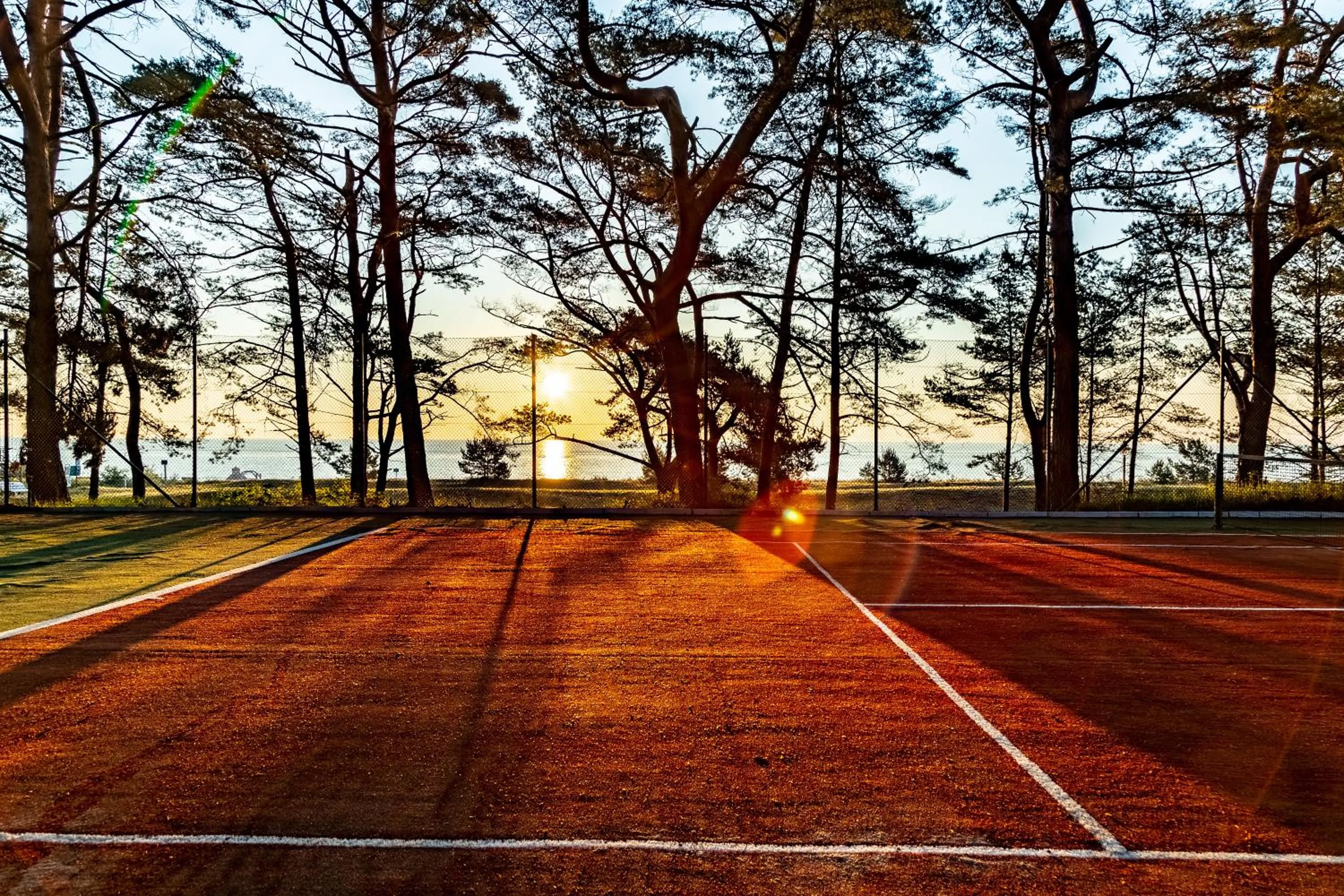 Tennis court in Cliff Hotel Rügen