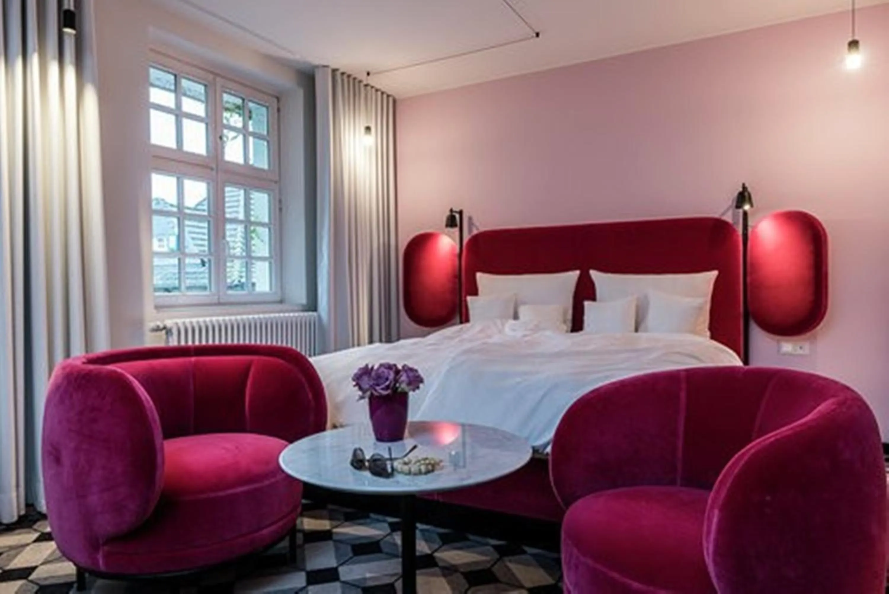 Photo of the whole room, Bed in Mintrops Stadt Hotel Margarethenhöhe