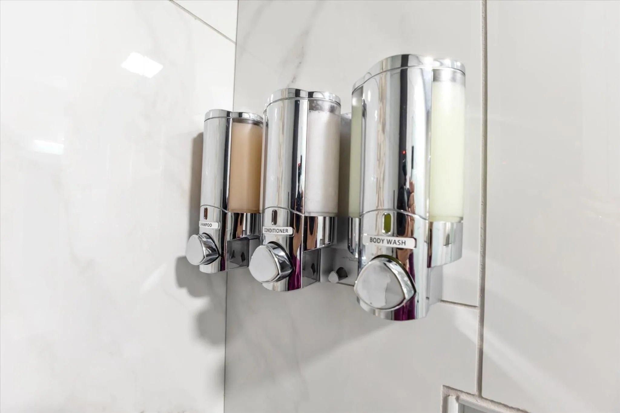 Georgia Street 4 Bedroom Condo Downtown!!