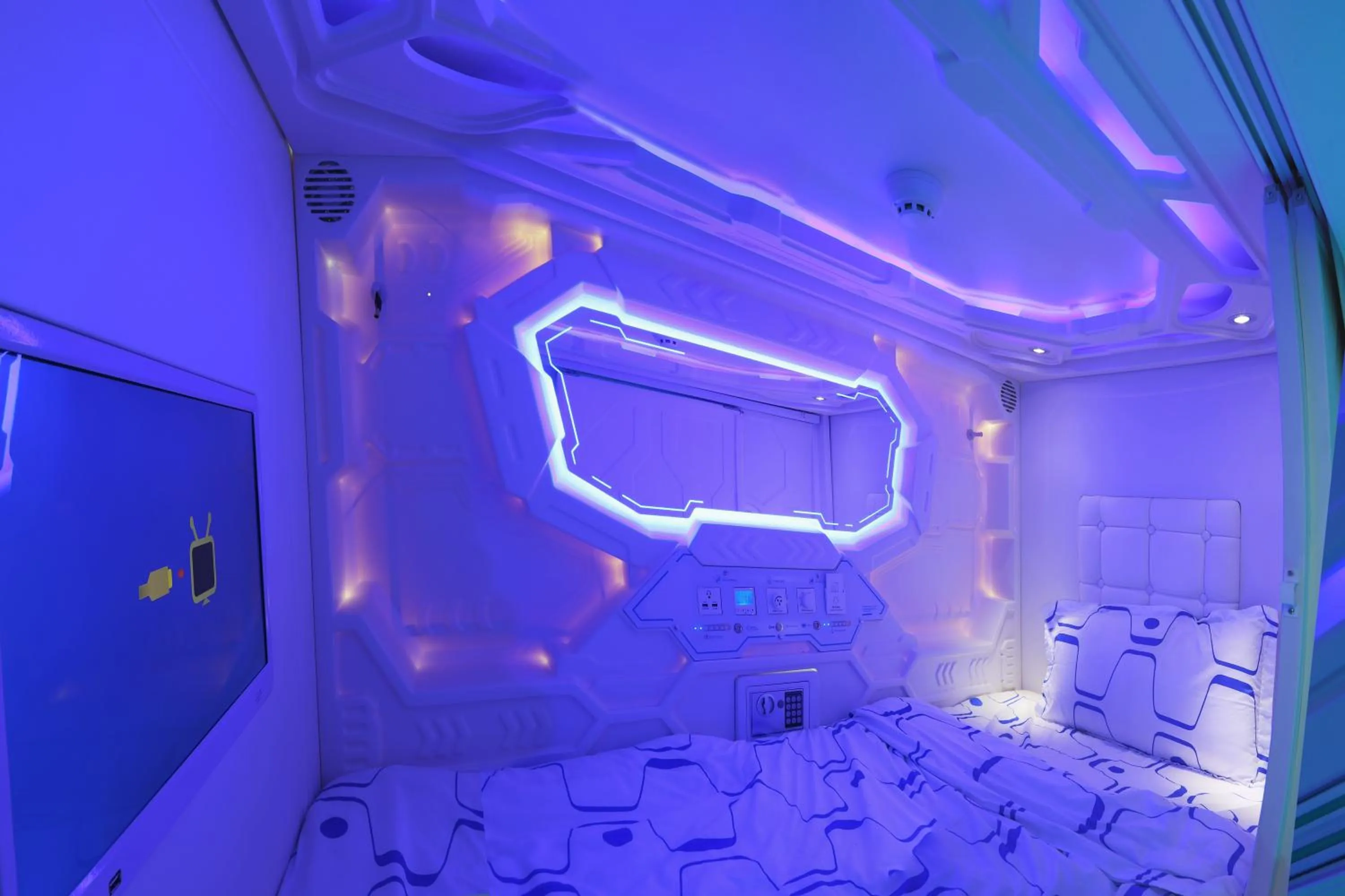 Bed in Top Garden Hotel