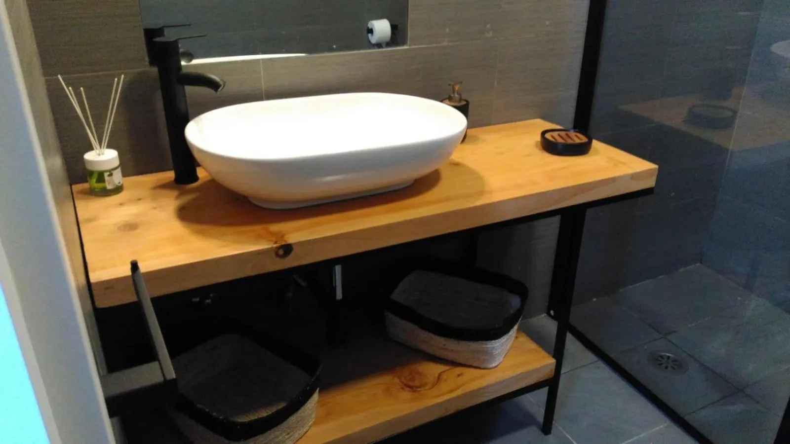 Bathroom in Janare - Rooms & Terrace