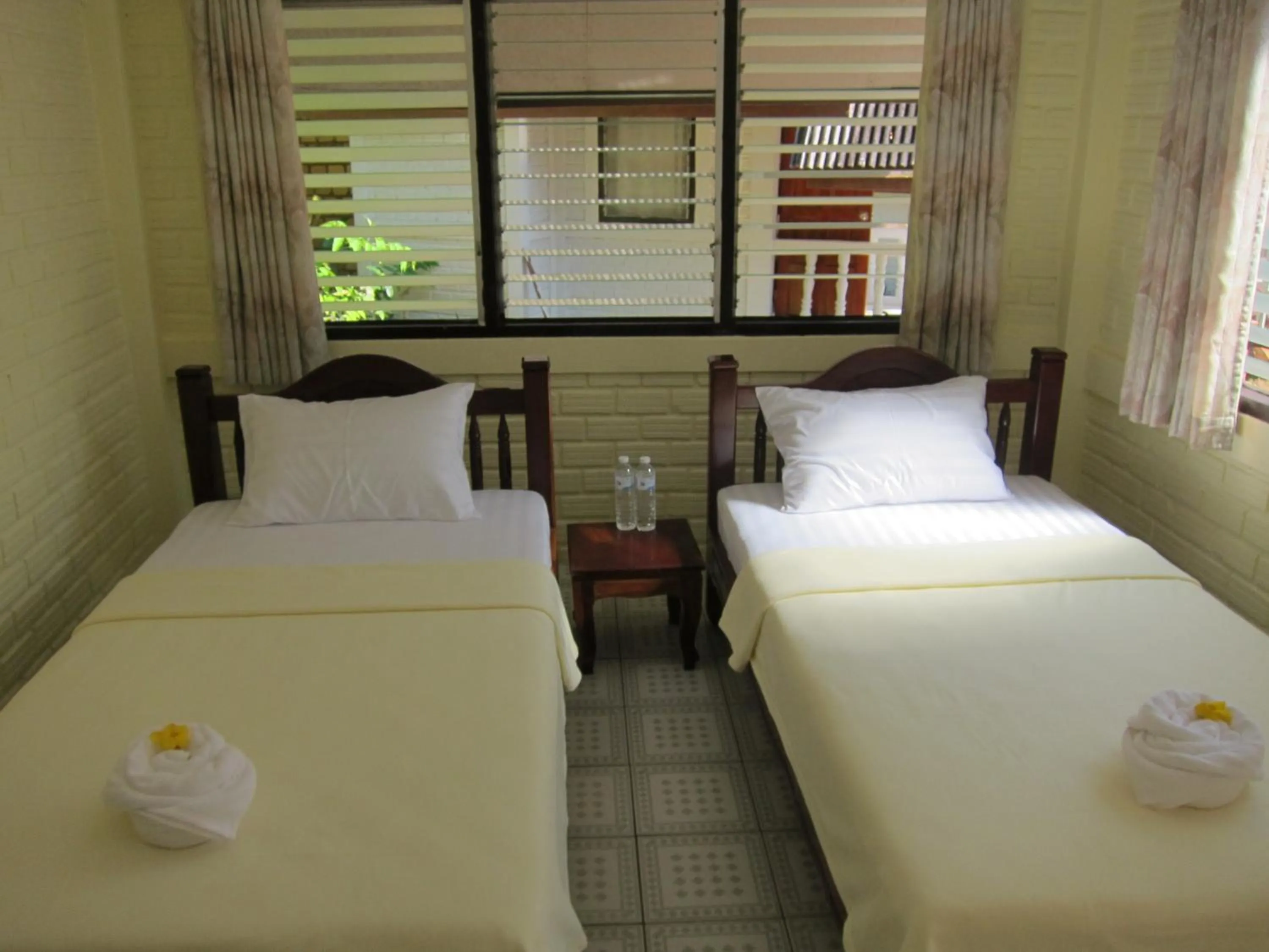 Bed in Cameron Island Resort