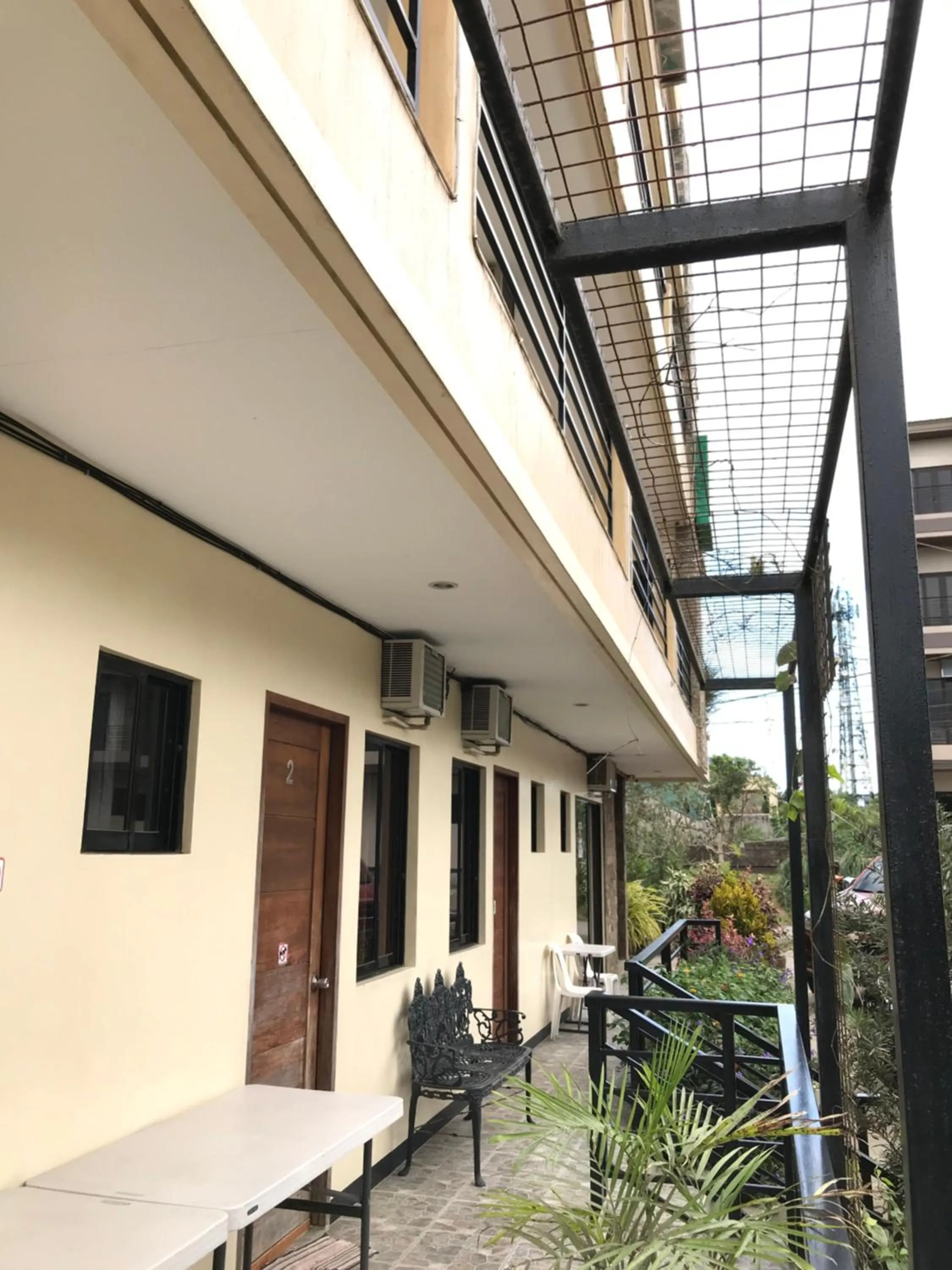 Property building in Jhunlyn Rooms for Rent Tagaytay