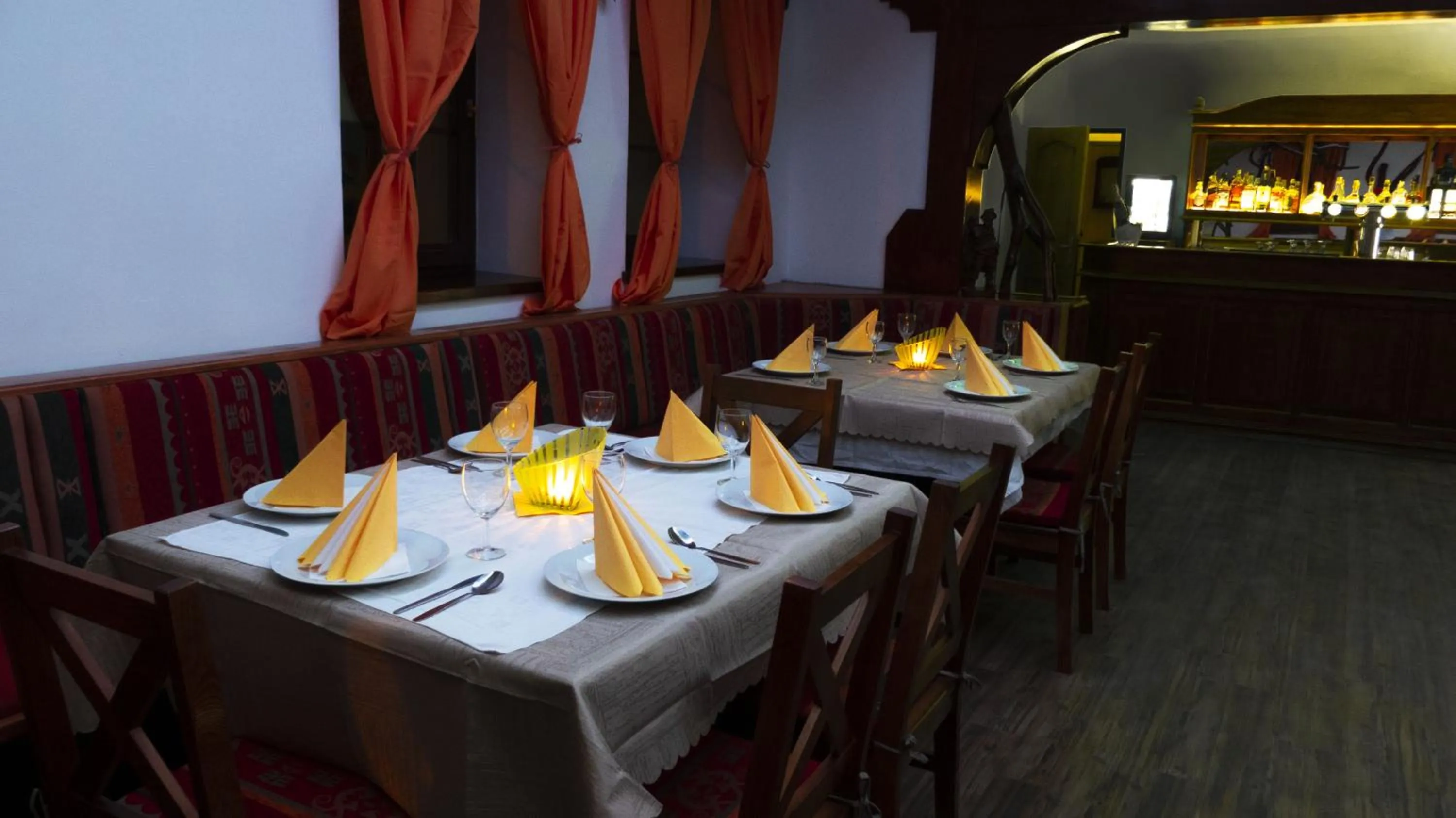 Restaurant/places to eat in Waldhof