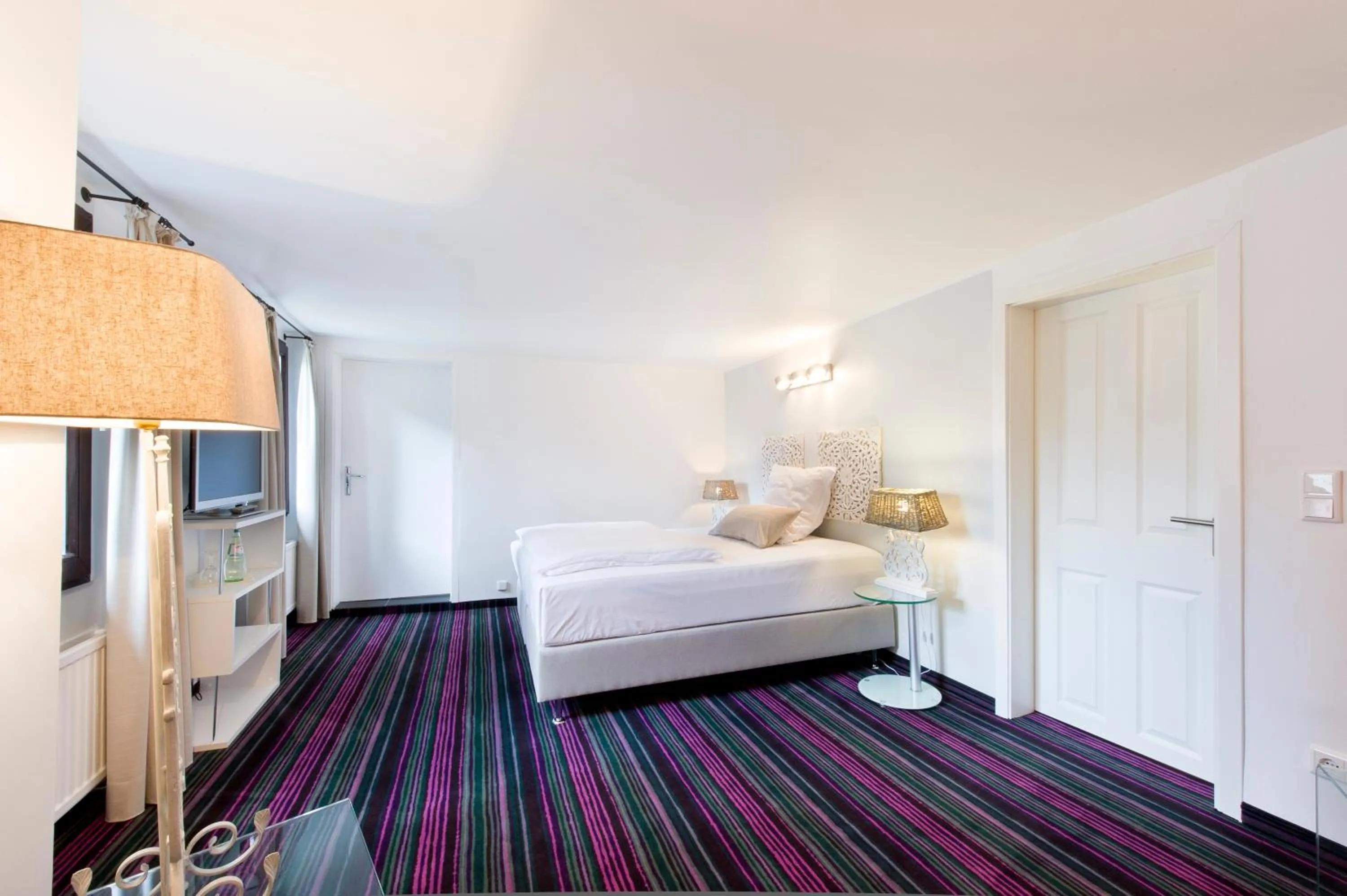 Deluxe Double Room with Bath in Pension Café Eisgold