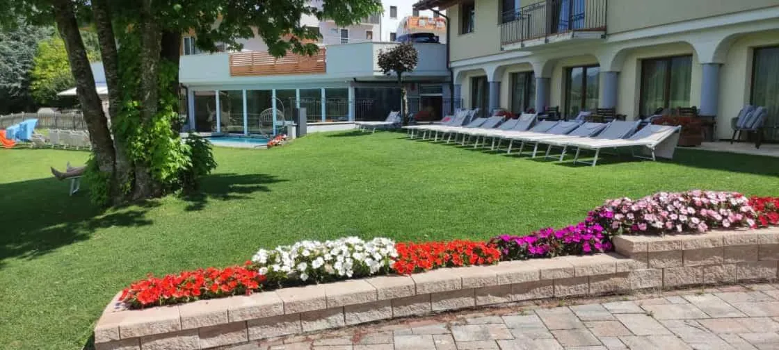 Garden view in Hotel Regent's