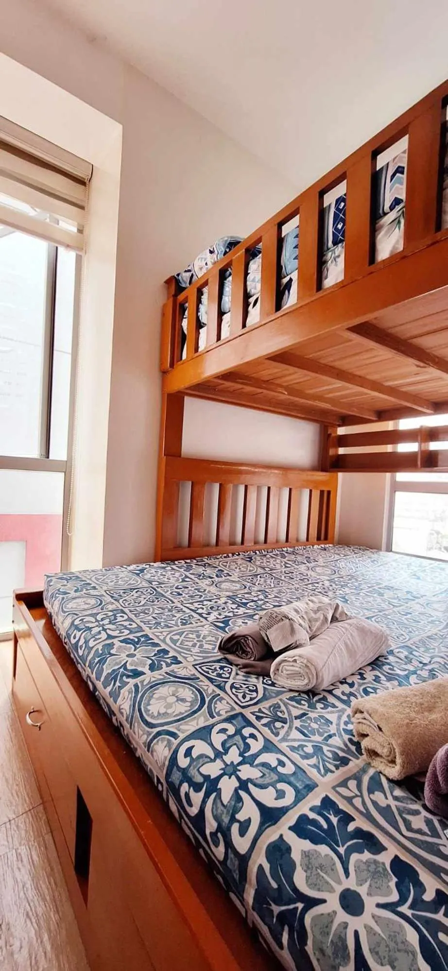 Bed in U607 Sunshine100 Netflix 65InchesTV Wifi Karaoke Swimming Pool