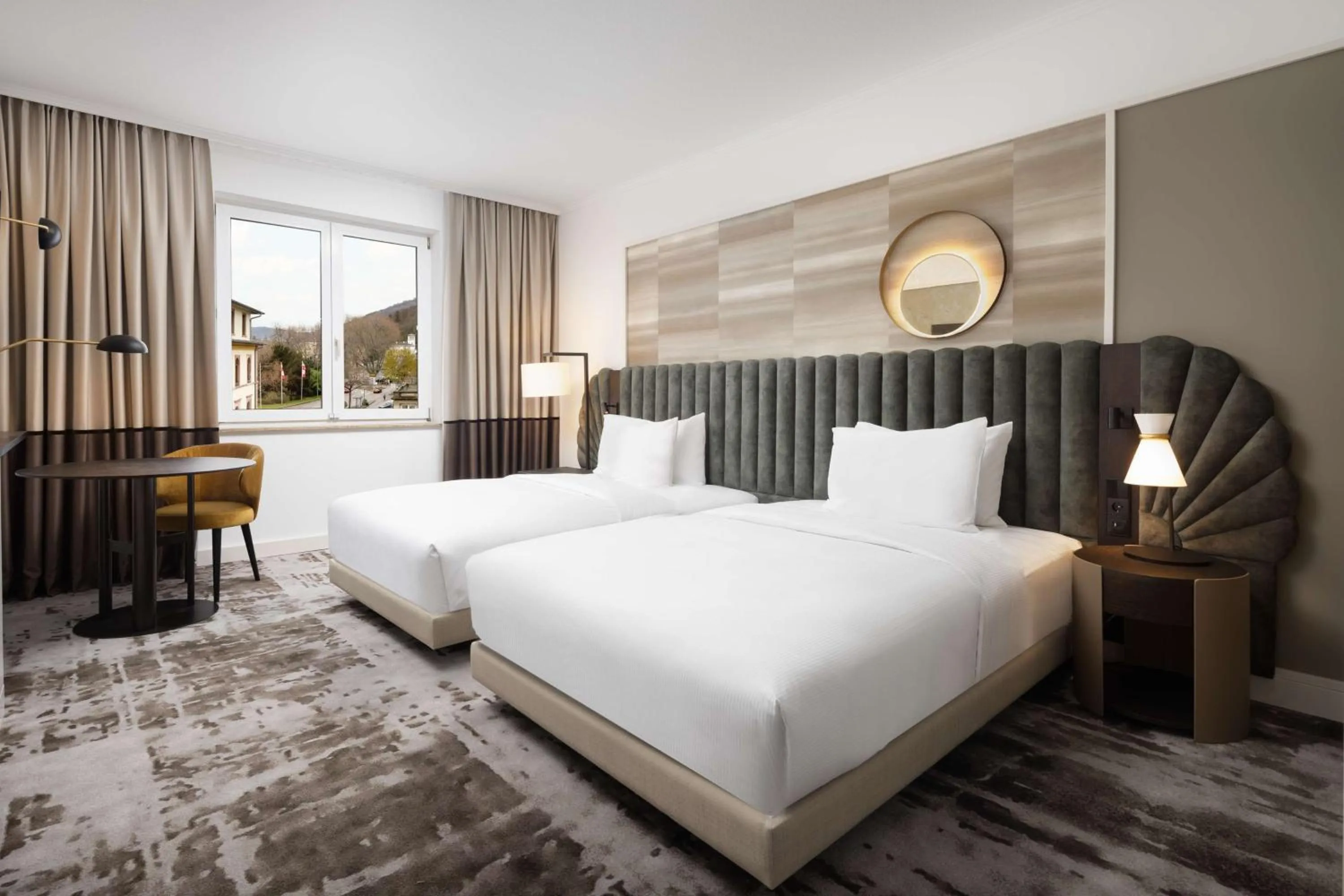 Bed in Crowne Plaza Heidelberg City Centre