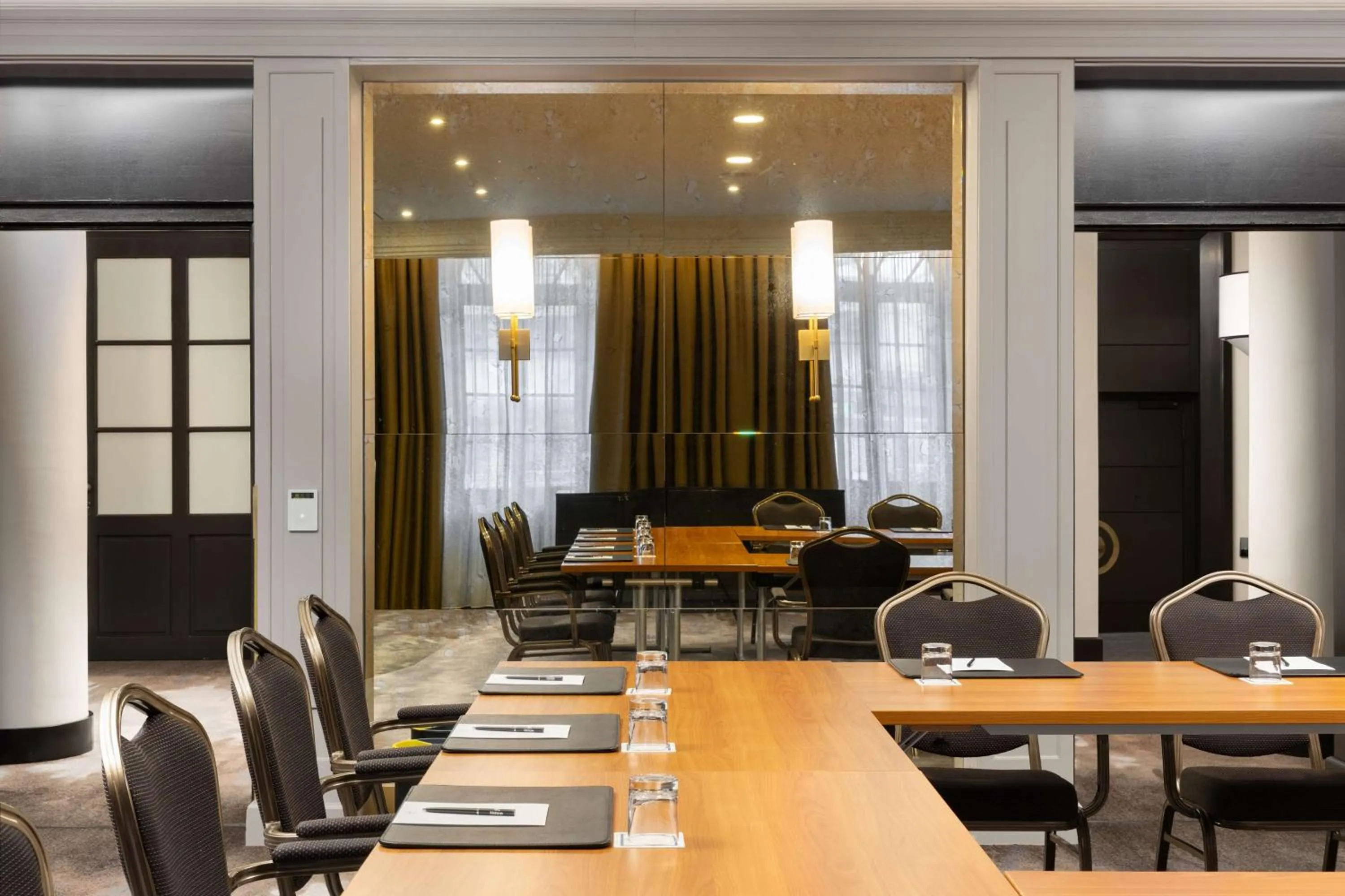Meeting/conference room, Restaurant/Places to Eat in Crowne Plaza Heidelberg City Centre