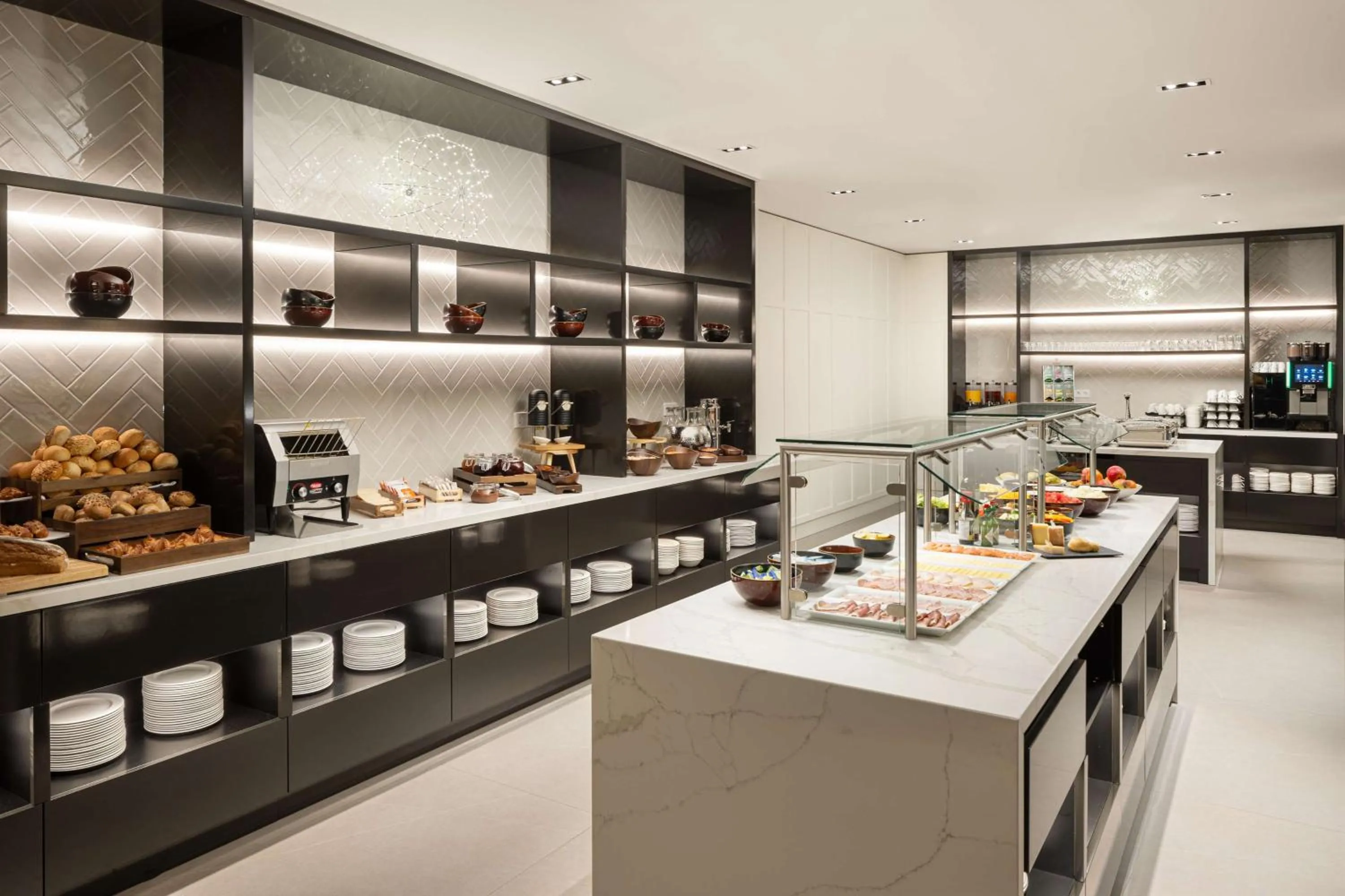 Breakfast in Hilton Heidelberg