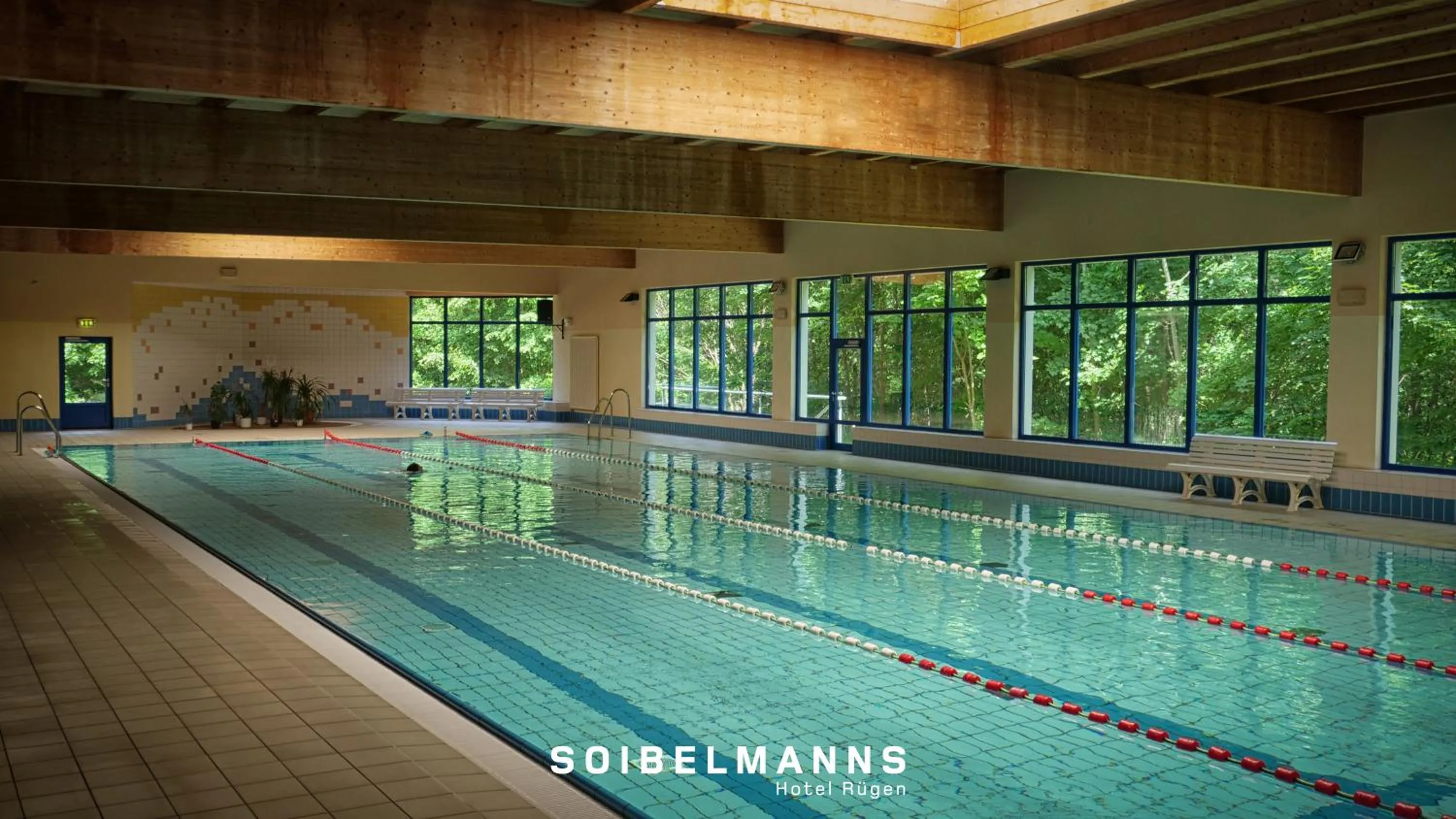 Swimming pool in Soibelmanns Hotel Rügen