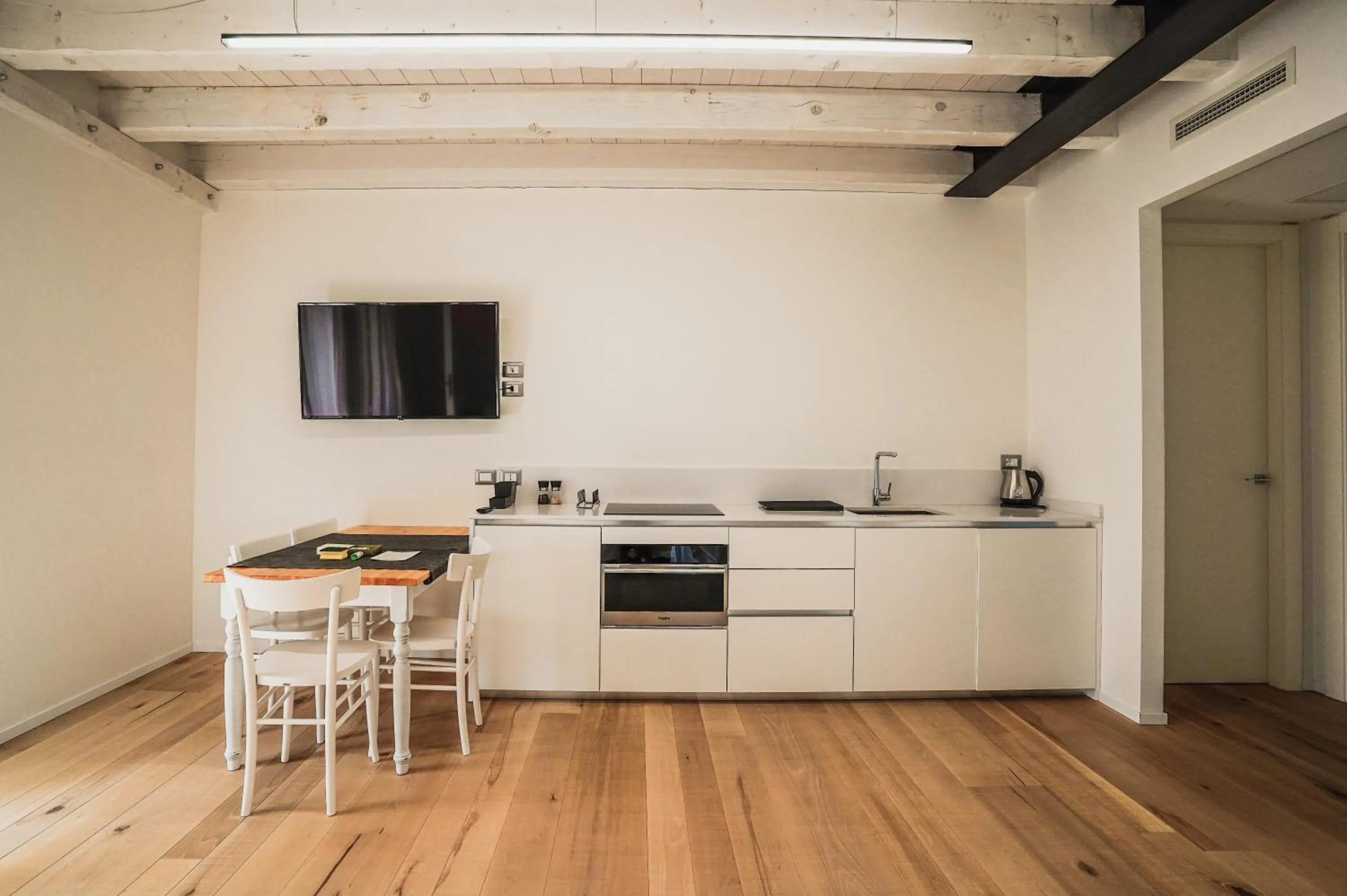 Kitchen or kitchenette in Casa Olivi Apartments