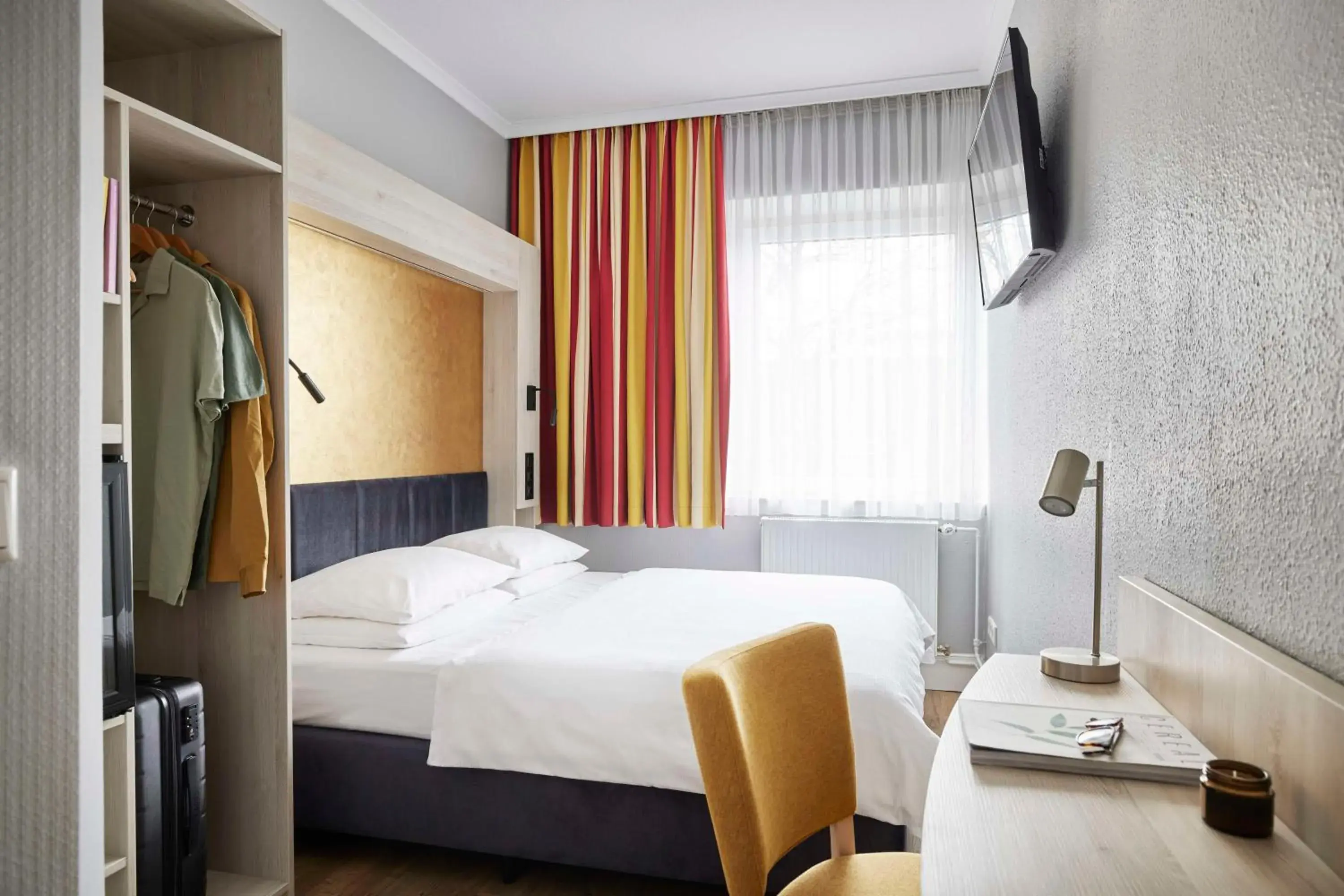 Standard Single Room - single occupancy in Best Western Raphael Hotel Altona Standard Single Room - single occupancy in Best Western Raphael Hotel Altona