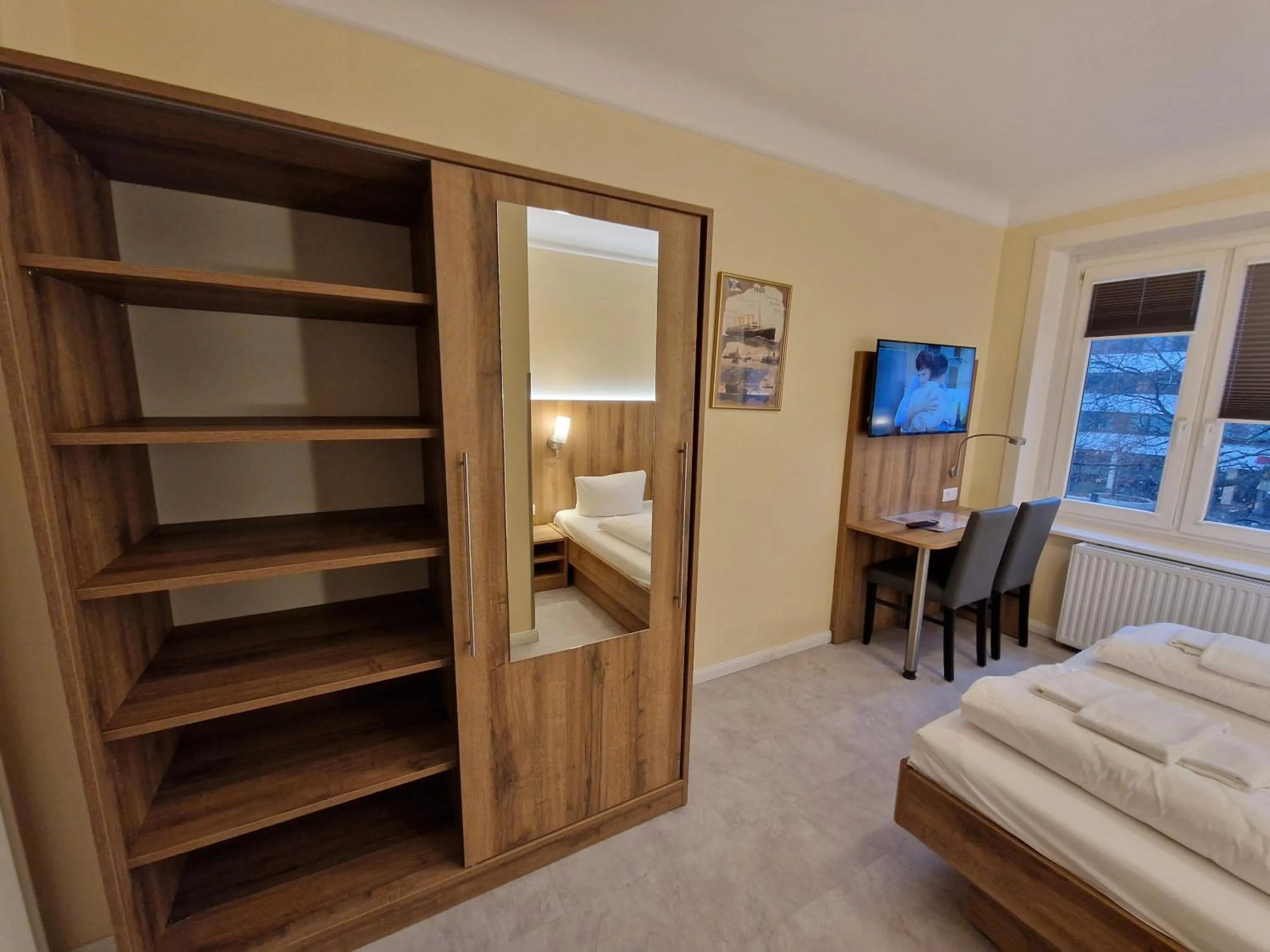 Bed in Hotel Wikinger Hof