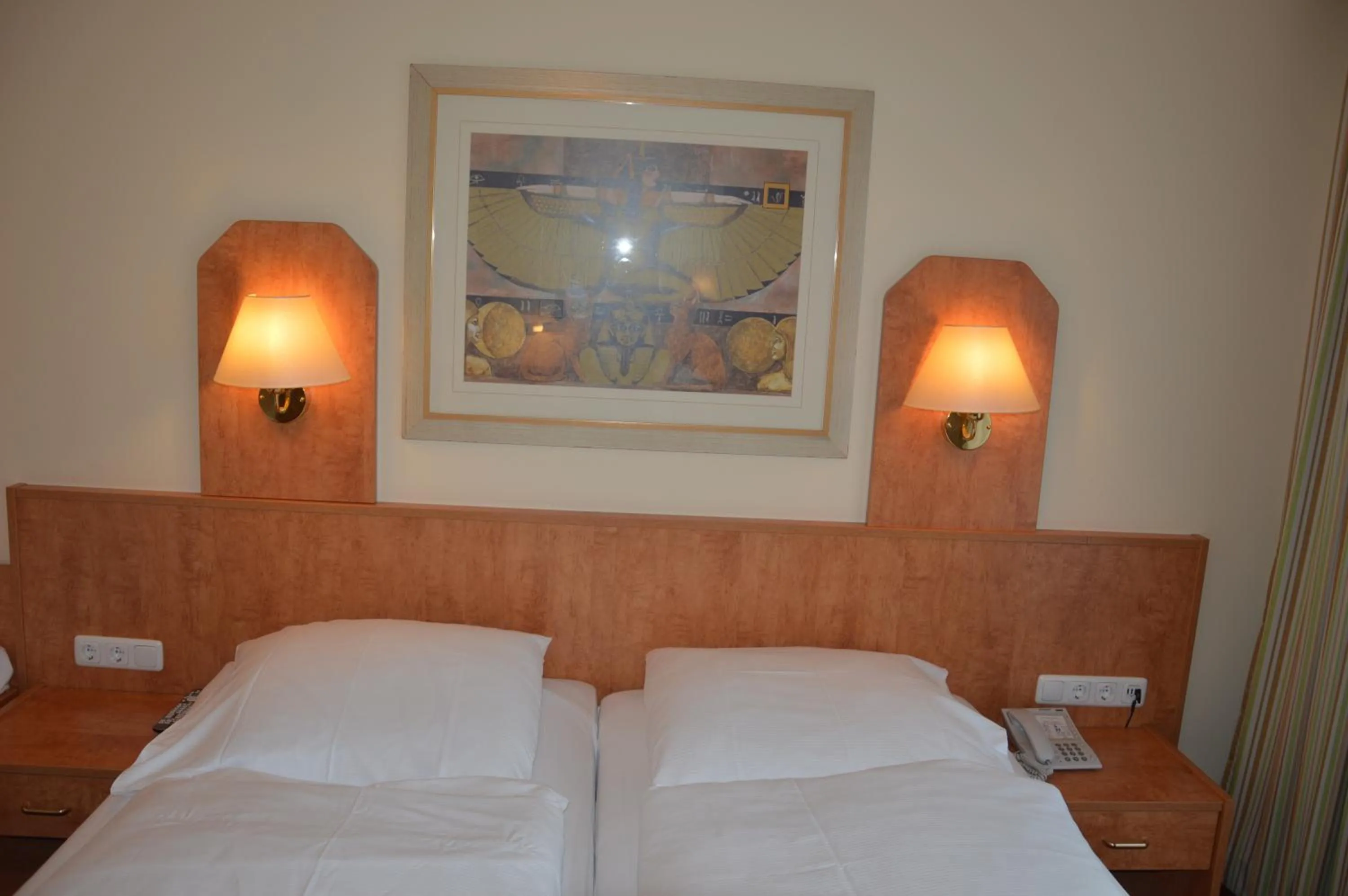 Bed in Hotel Wikinger Hof