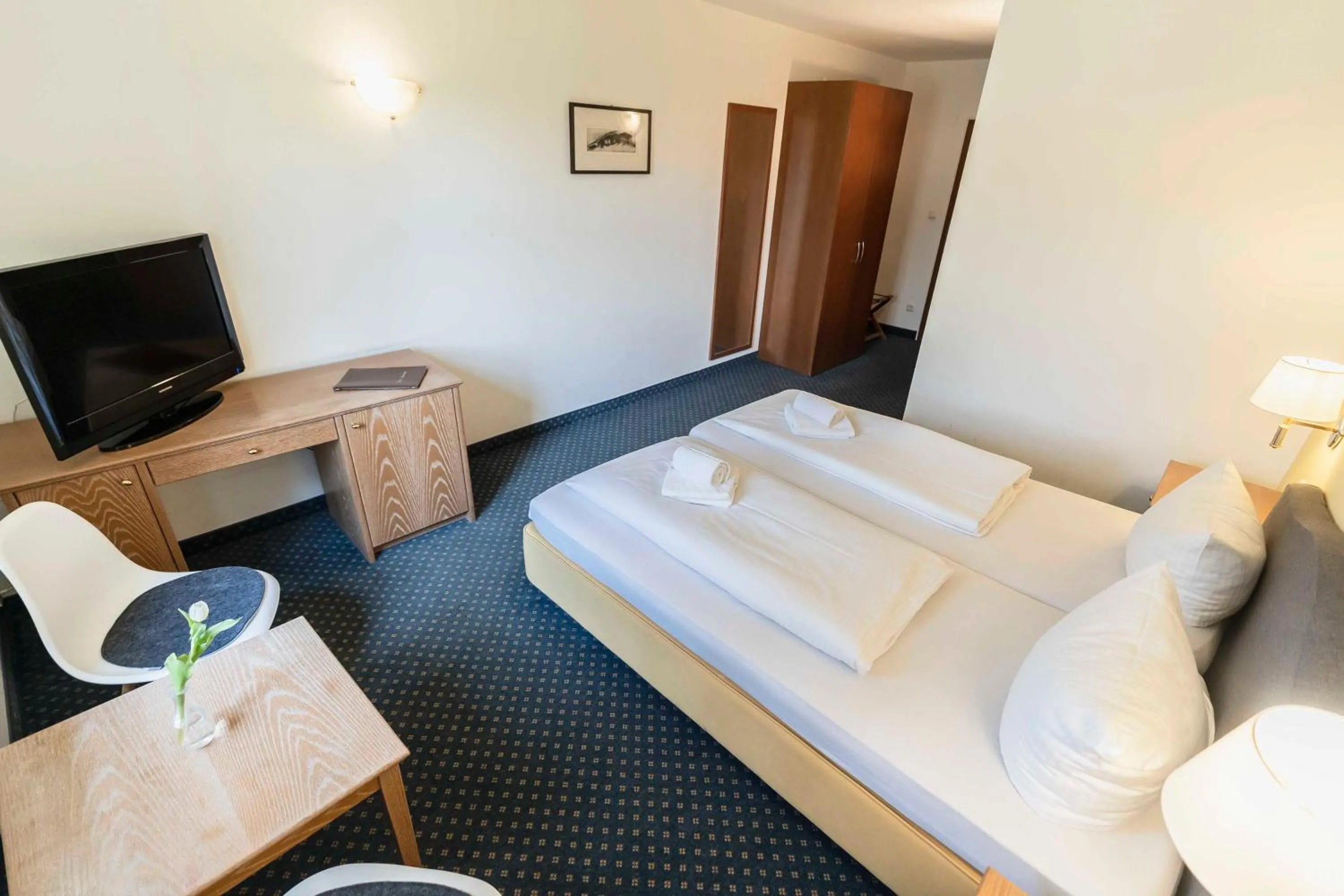 Photo of the whole room, Bed in Hotel Alter Wirt