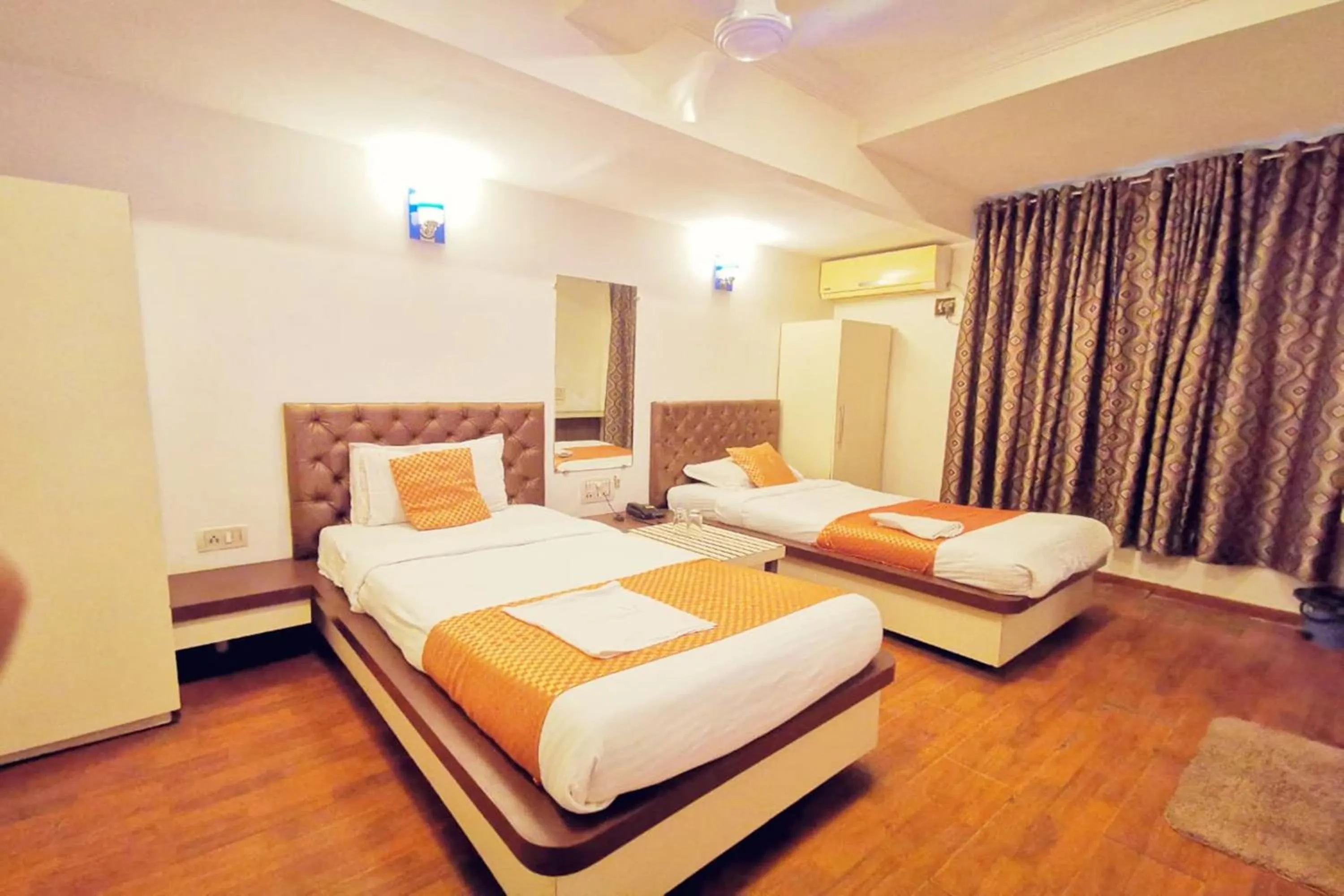 Bedroom in Hotel Neelkiran