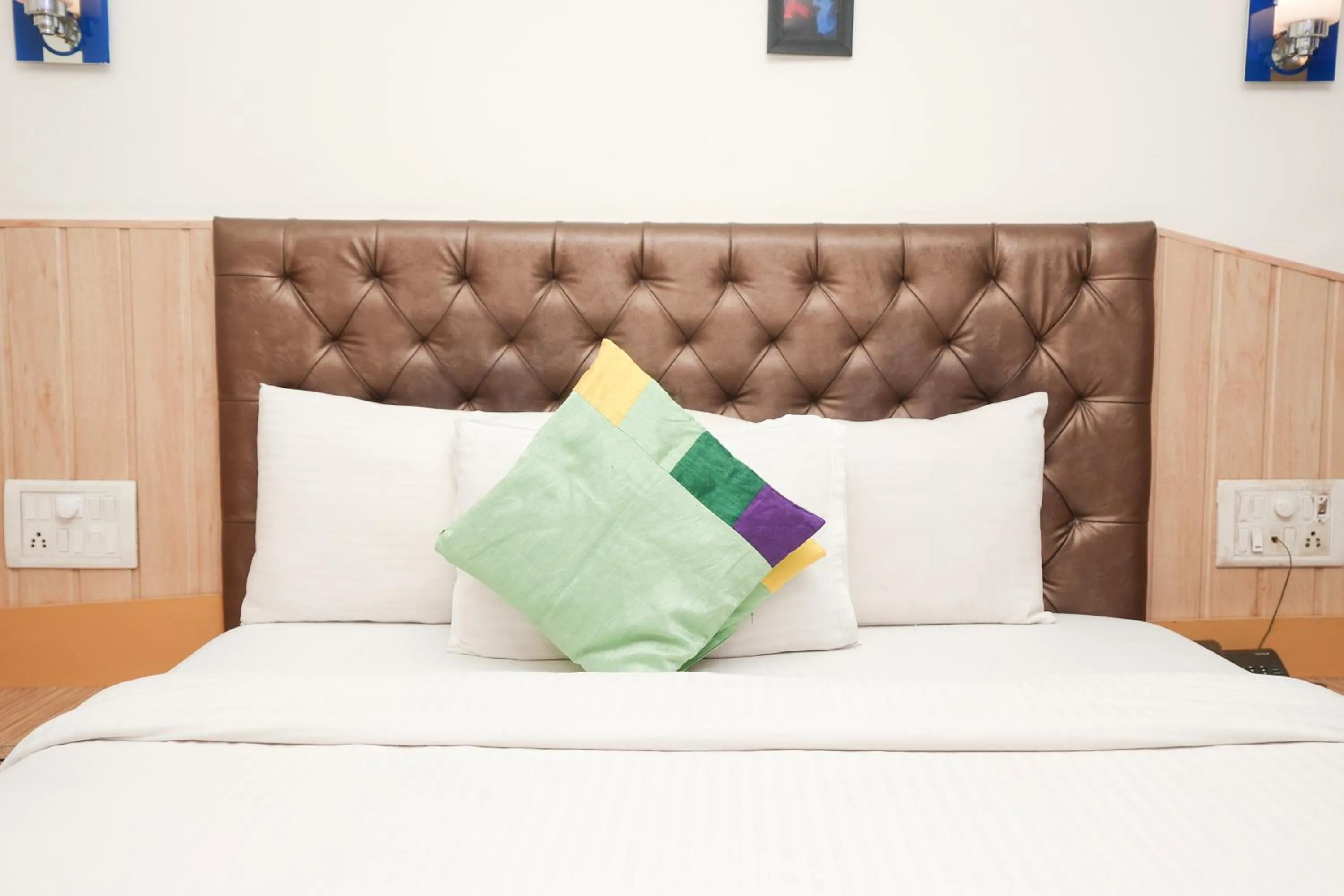 Bed in Hotel Neelkiran