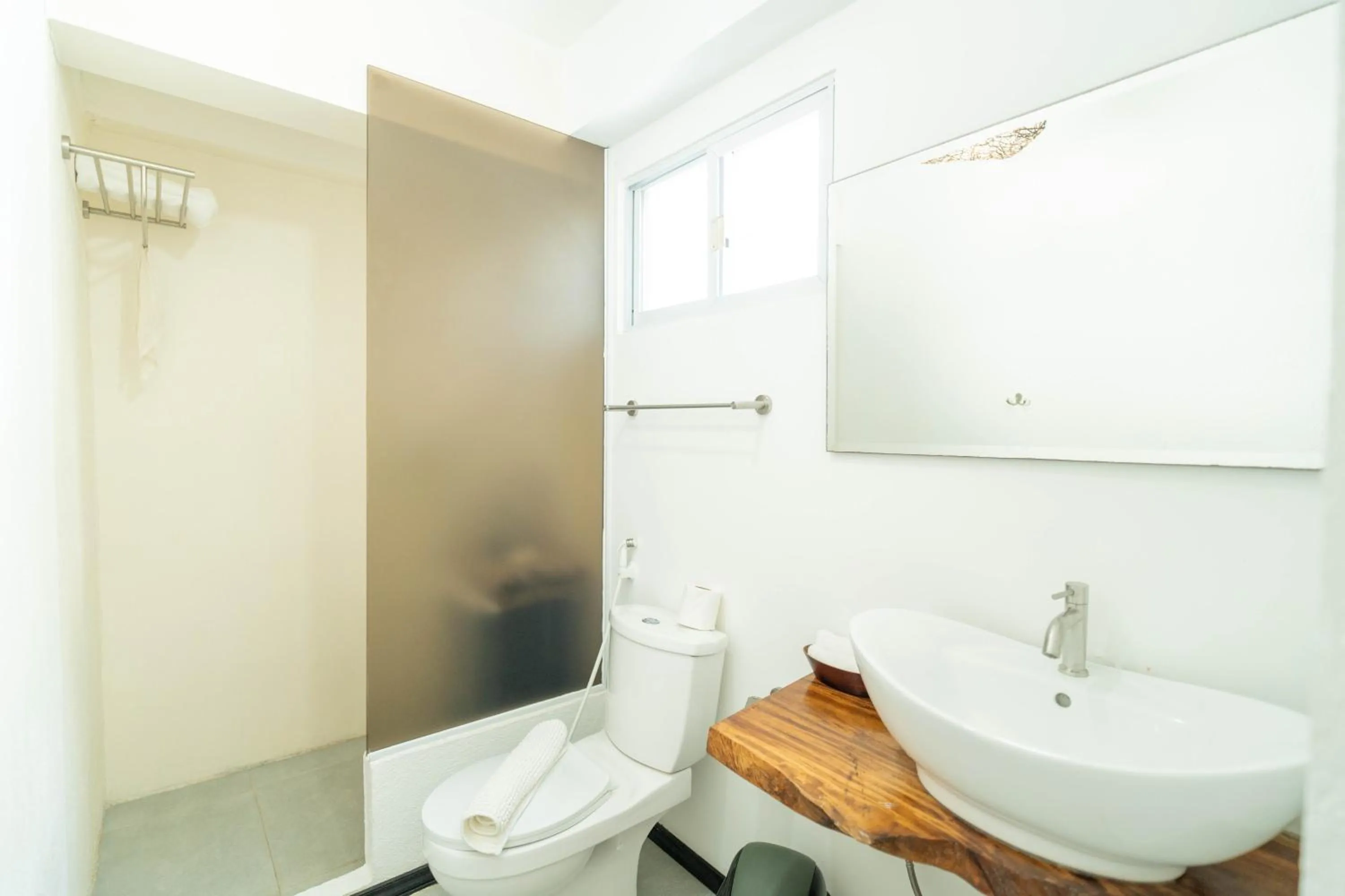 Bathroom in Blanco Beach Resort Malapascua