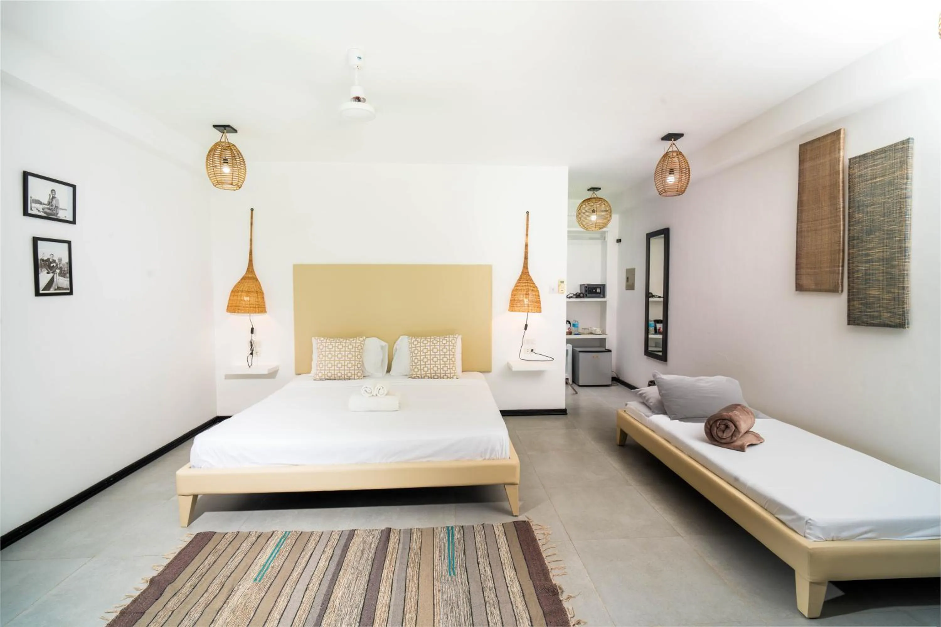 Photo of the whole room, Bed in Blanco Beach Resort Malapascua